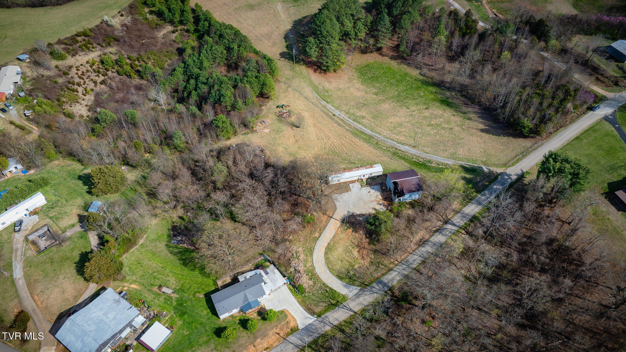 950 Holder Road Property Photo 13