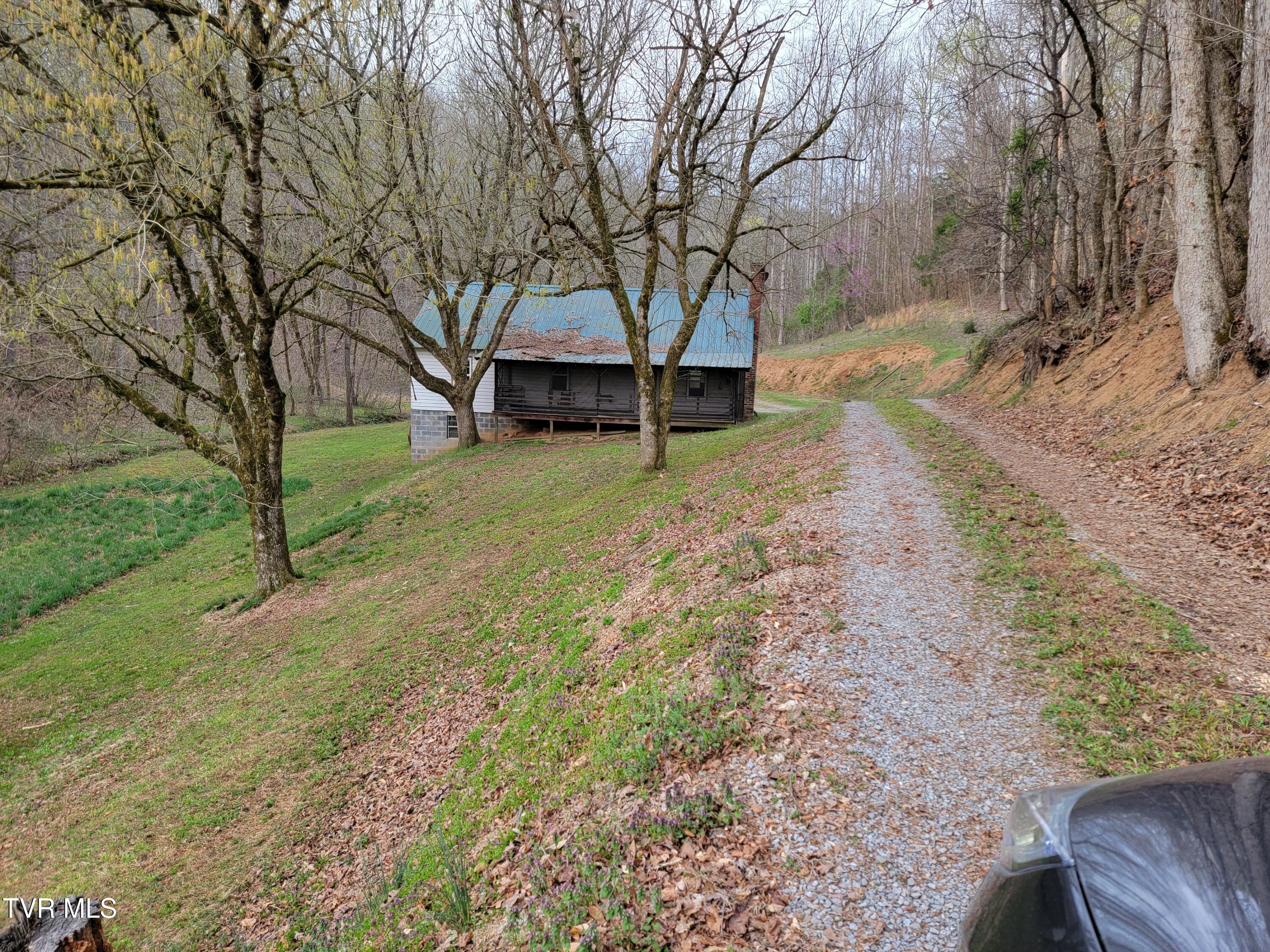 2461 Summer Way Property Photo