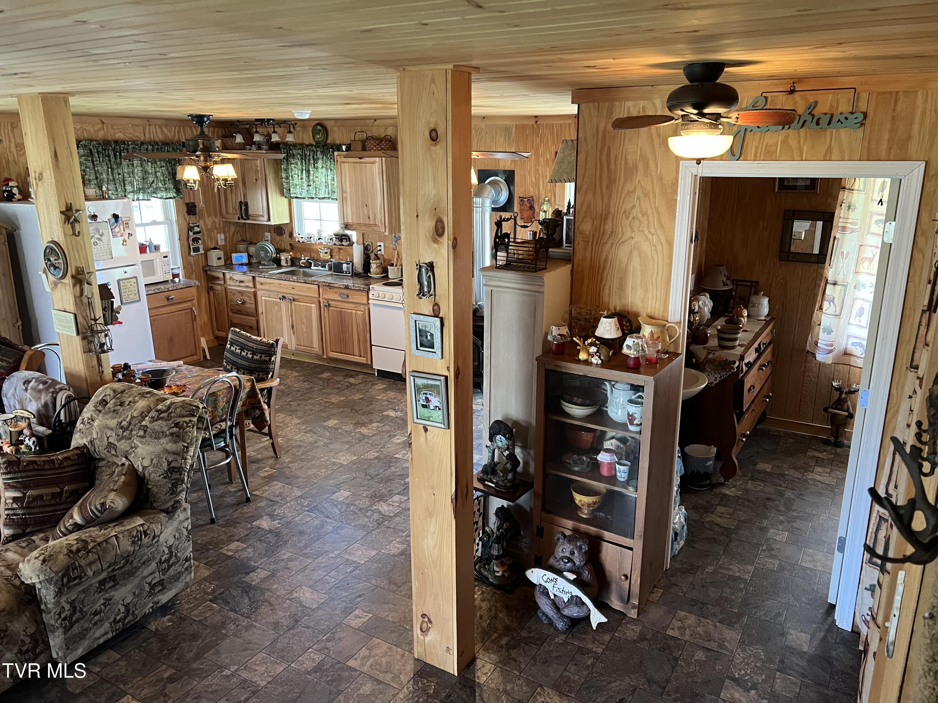 14251 Nickelsville Hwy. Highway Property Photo 17