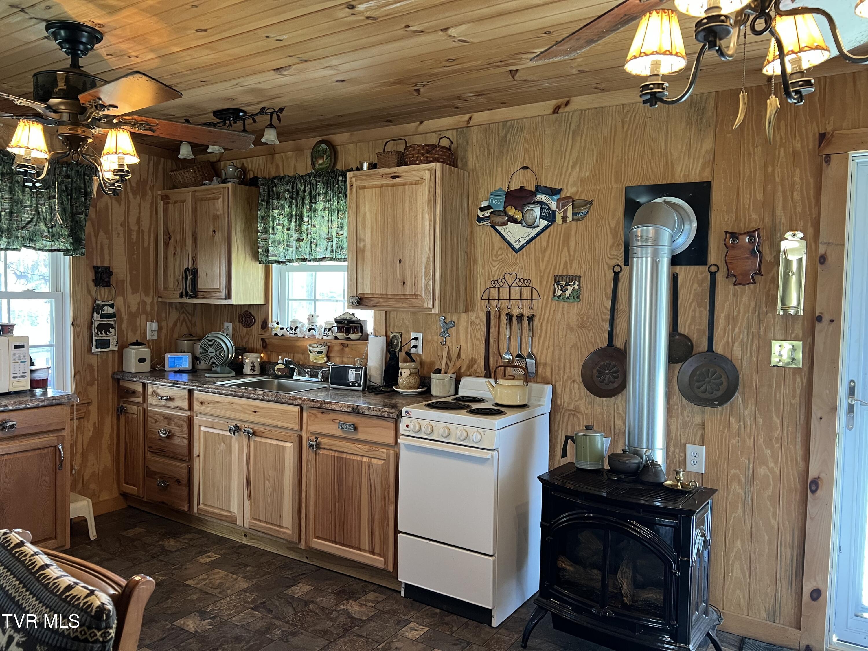 14251 Nickelsville Hwy. Highway Property Photo 23
