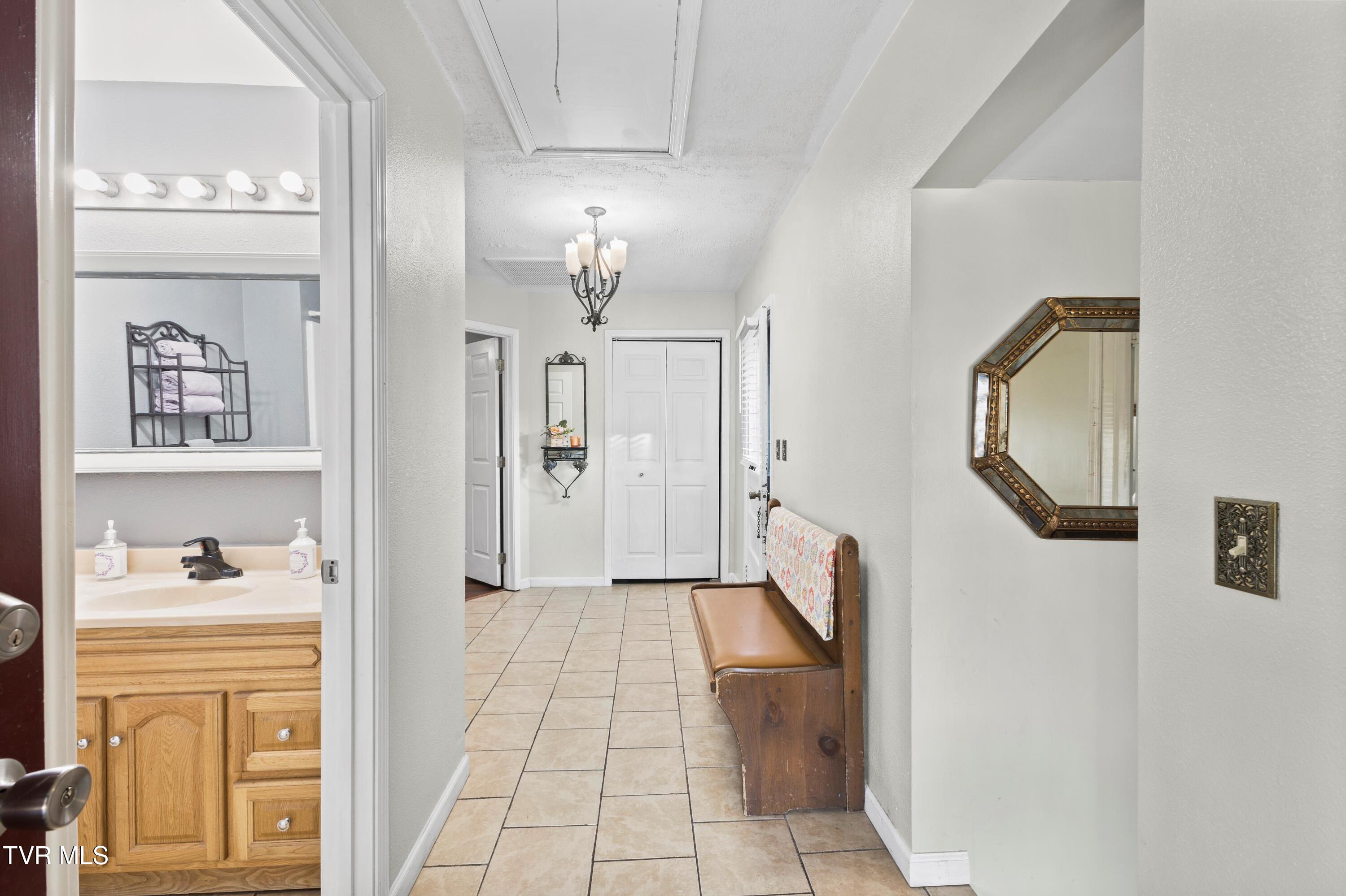 4245 Maplewood Street Street Property Photo 9