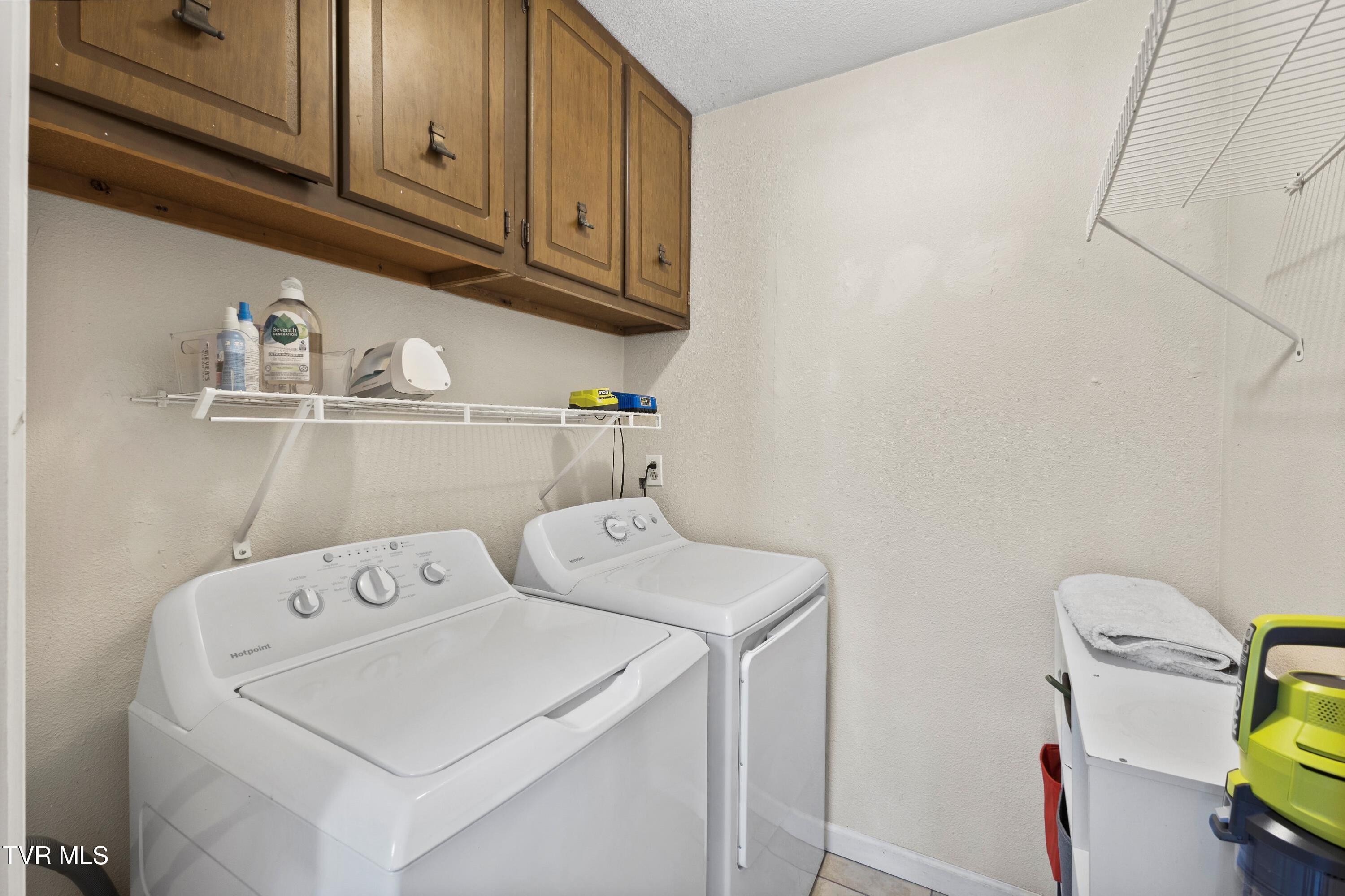 4245 Maplewood Street Street Property Photo 10