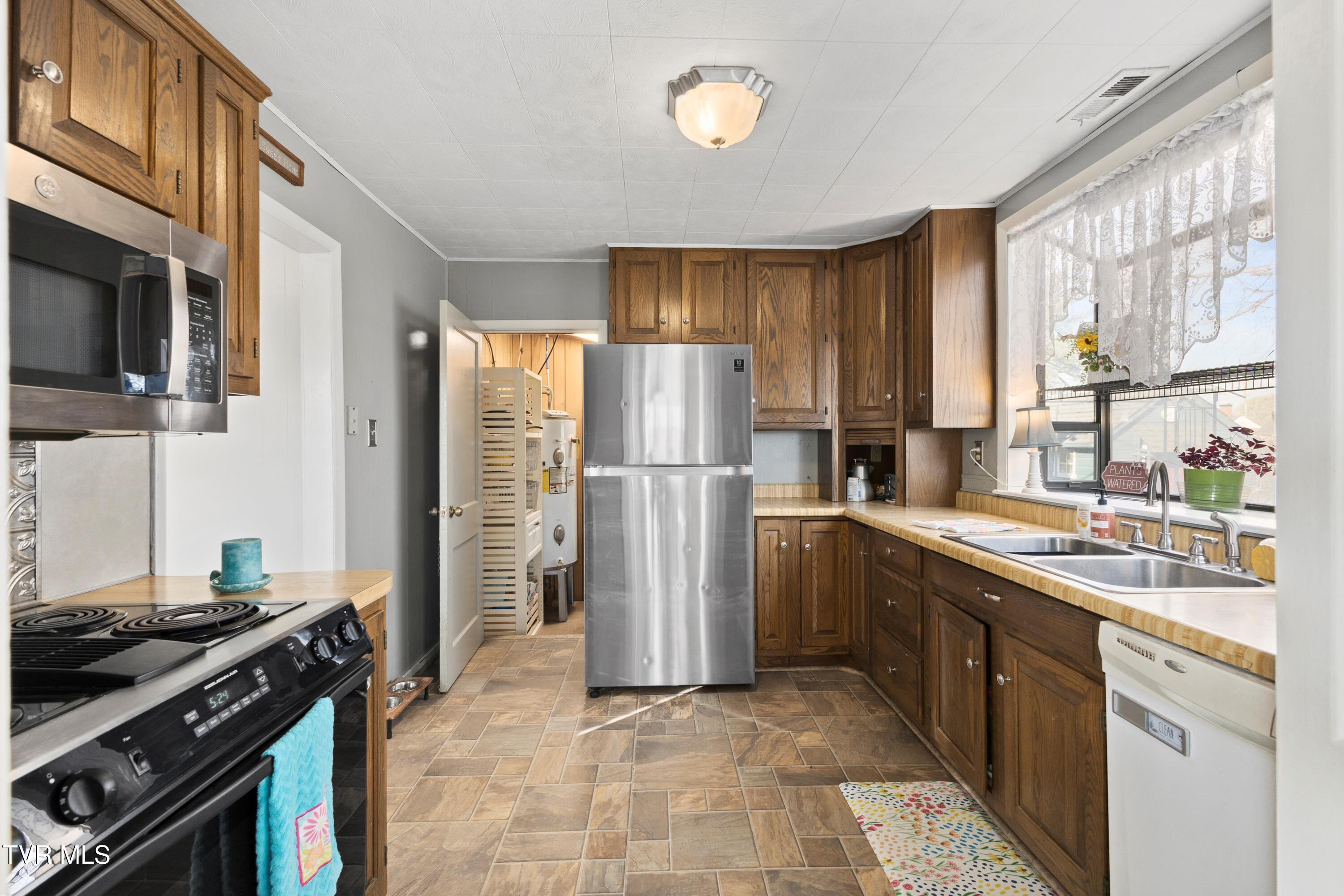 4245 Maplewood Street Street Property Photo 24