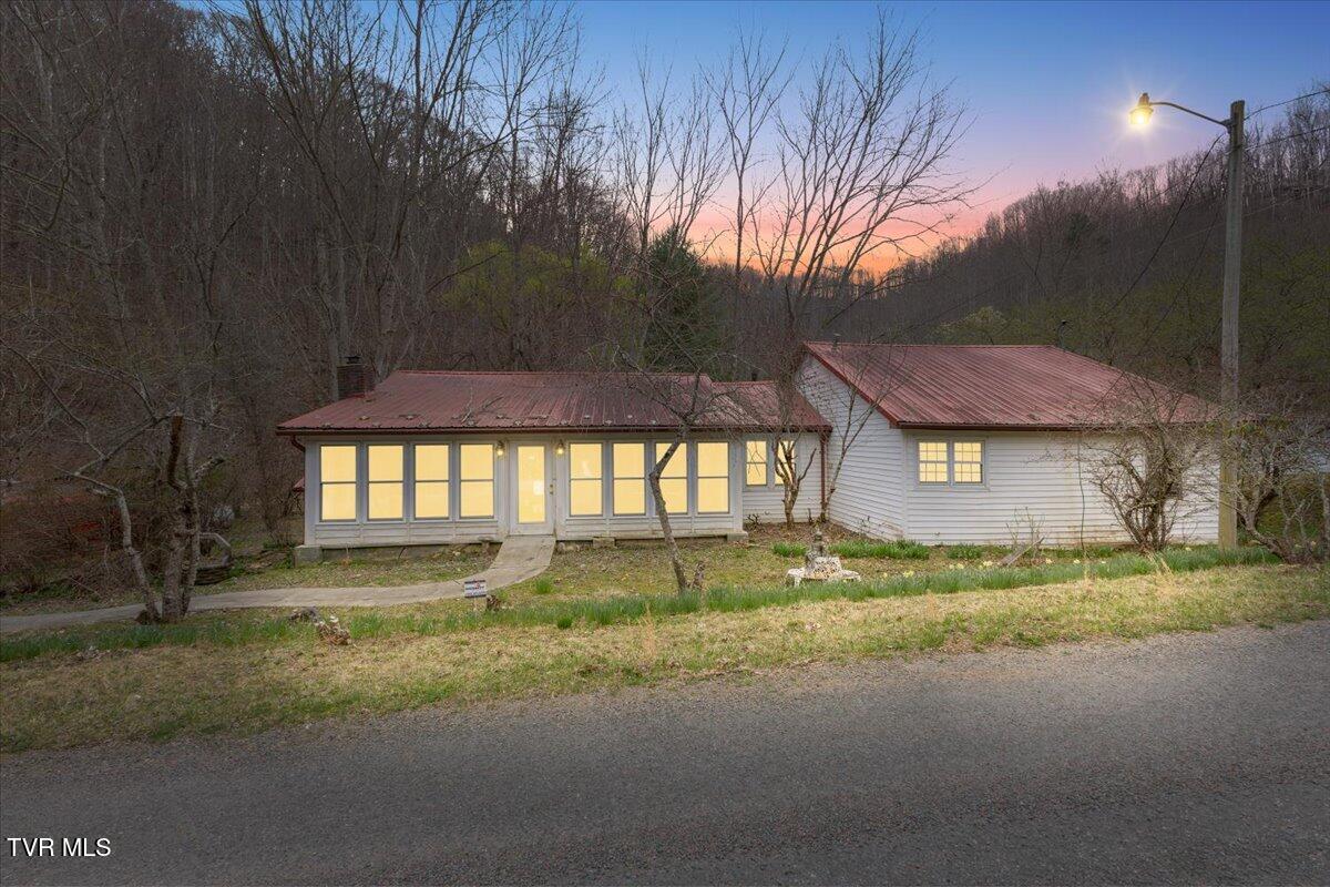 125 Miller Road Property Photo 1