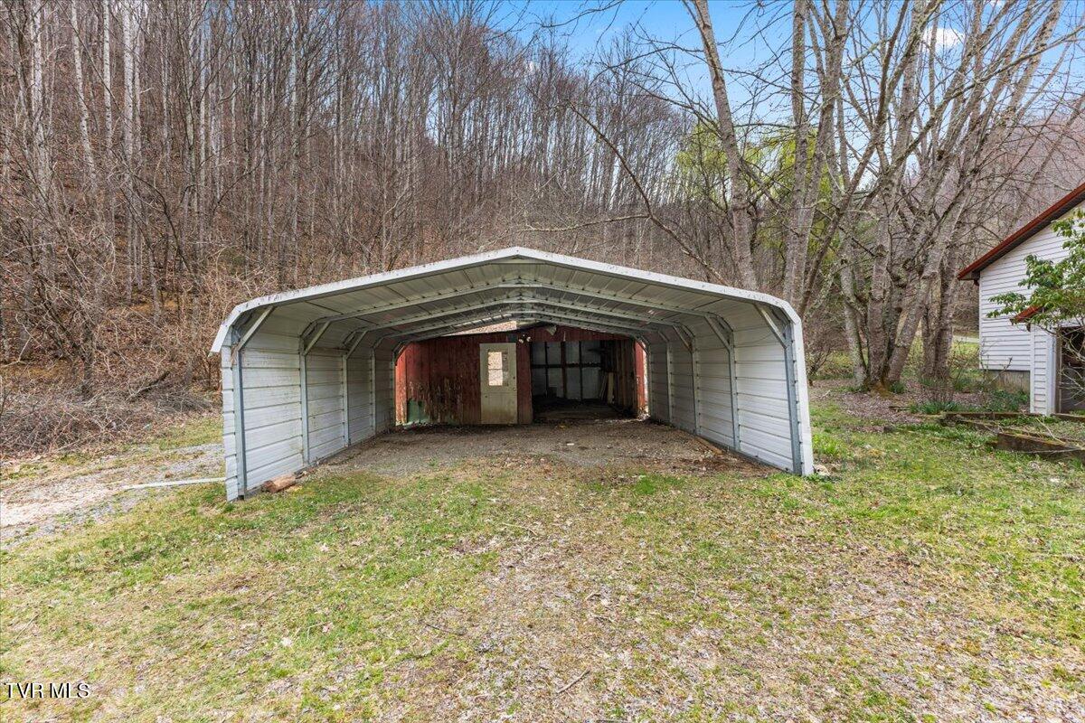 125 Miller Road Property Photo 7