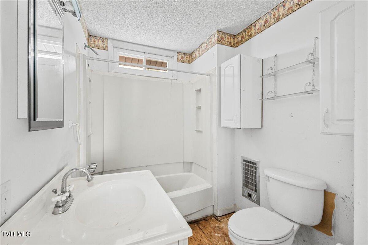 125 Miller Road Property Photo 13