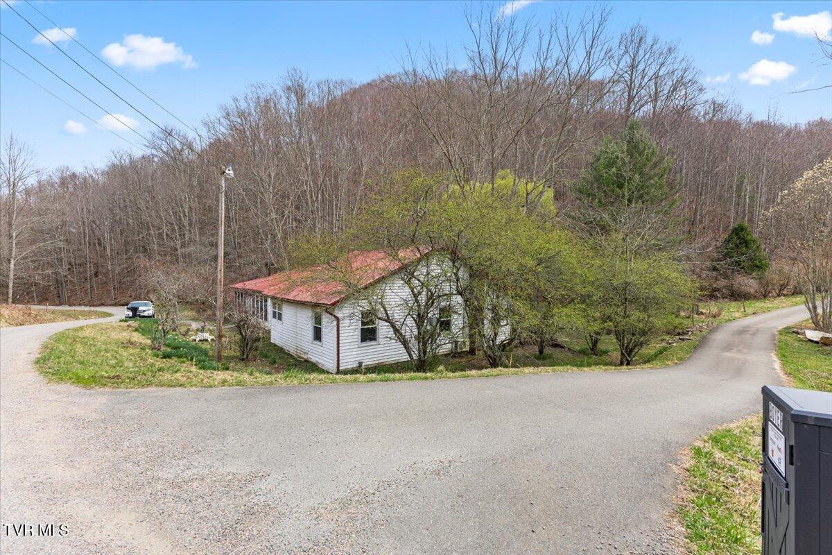 125 Miller Road Property Photo 24