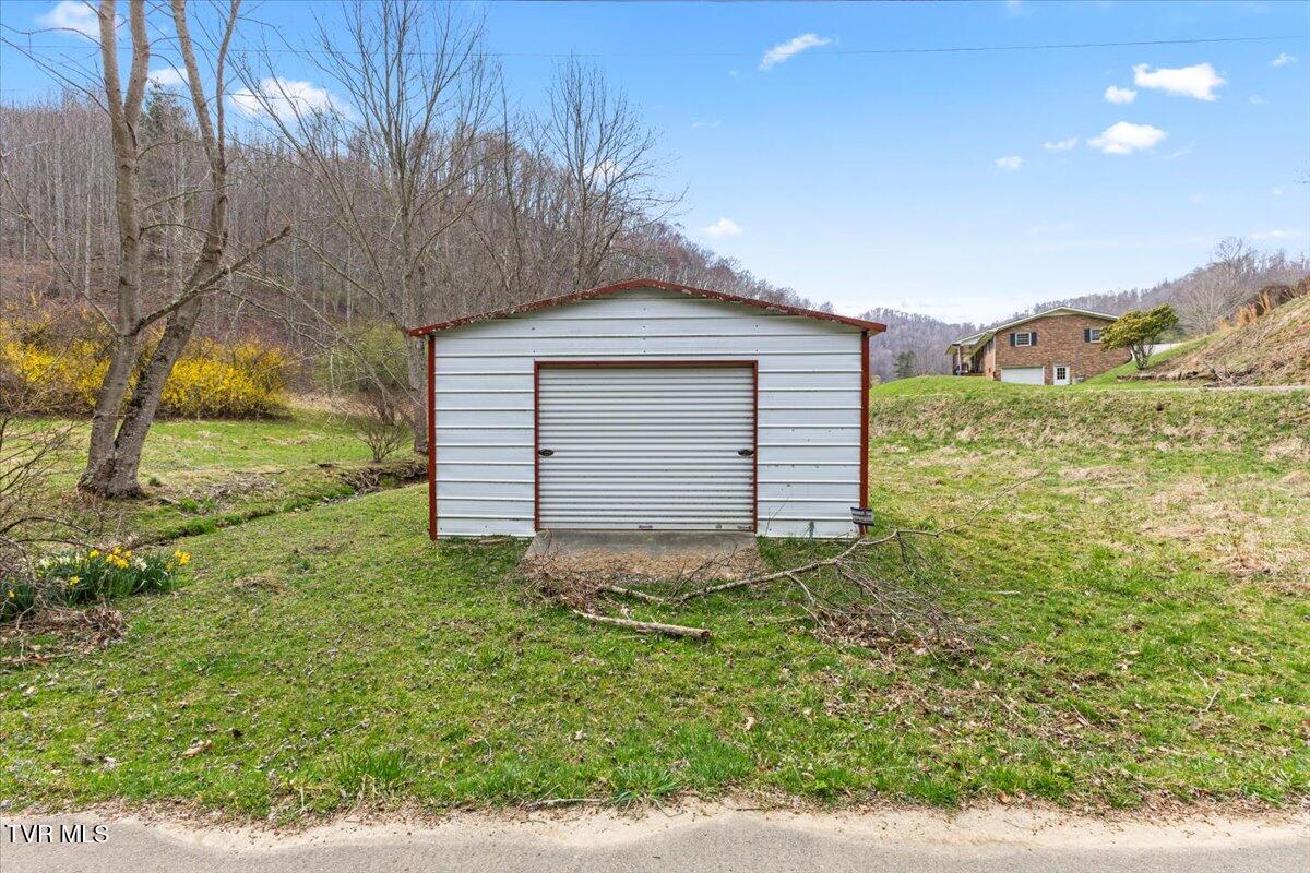 125 Miller Road Property Photo 26