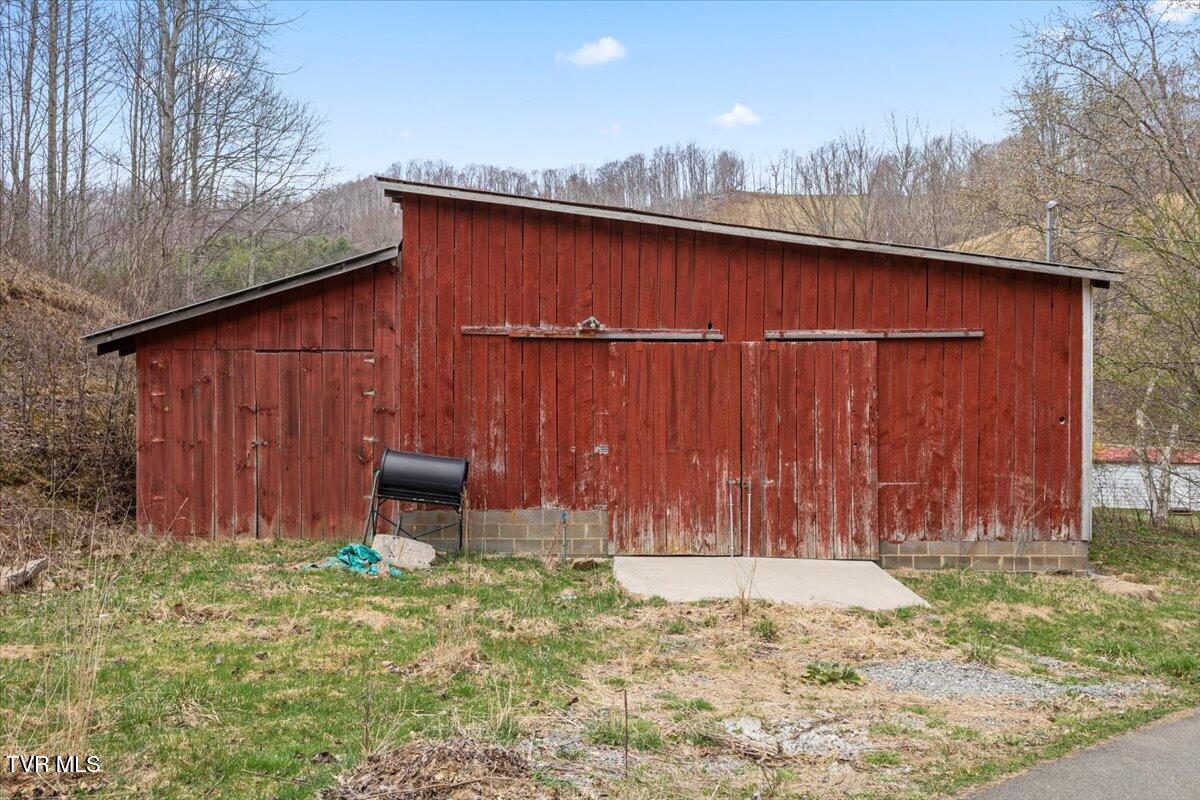 125 Miller Road Property Photo 34
