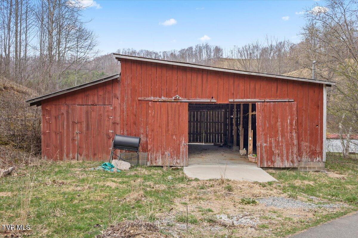125 Miller Road Property Photo 35