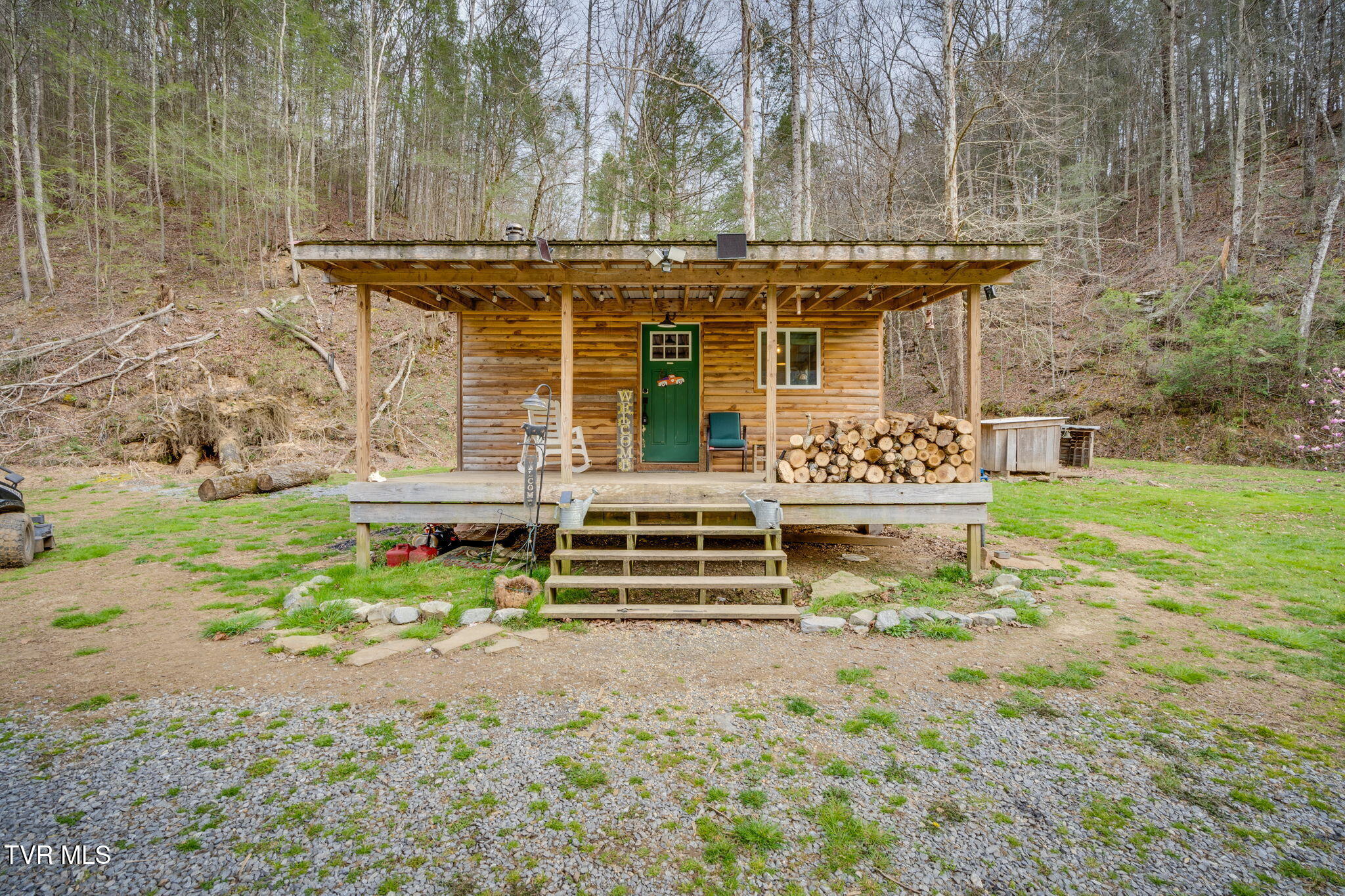 226 Pressmens Home Road Property Photo