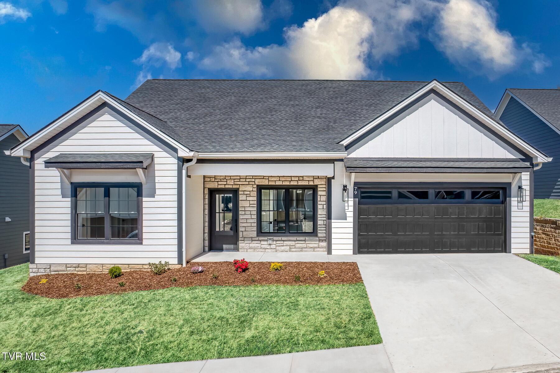 79 Slonaker Circle Property Photo 1