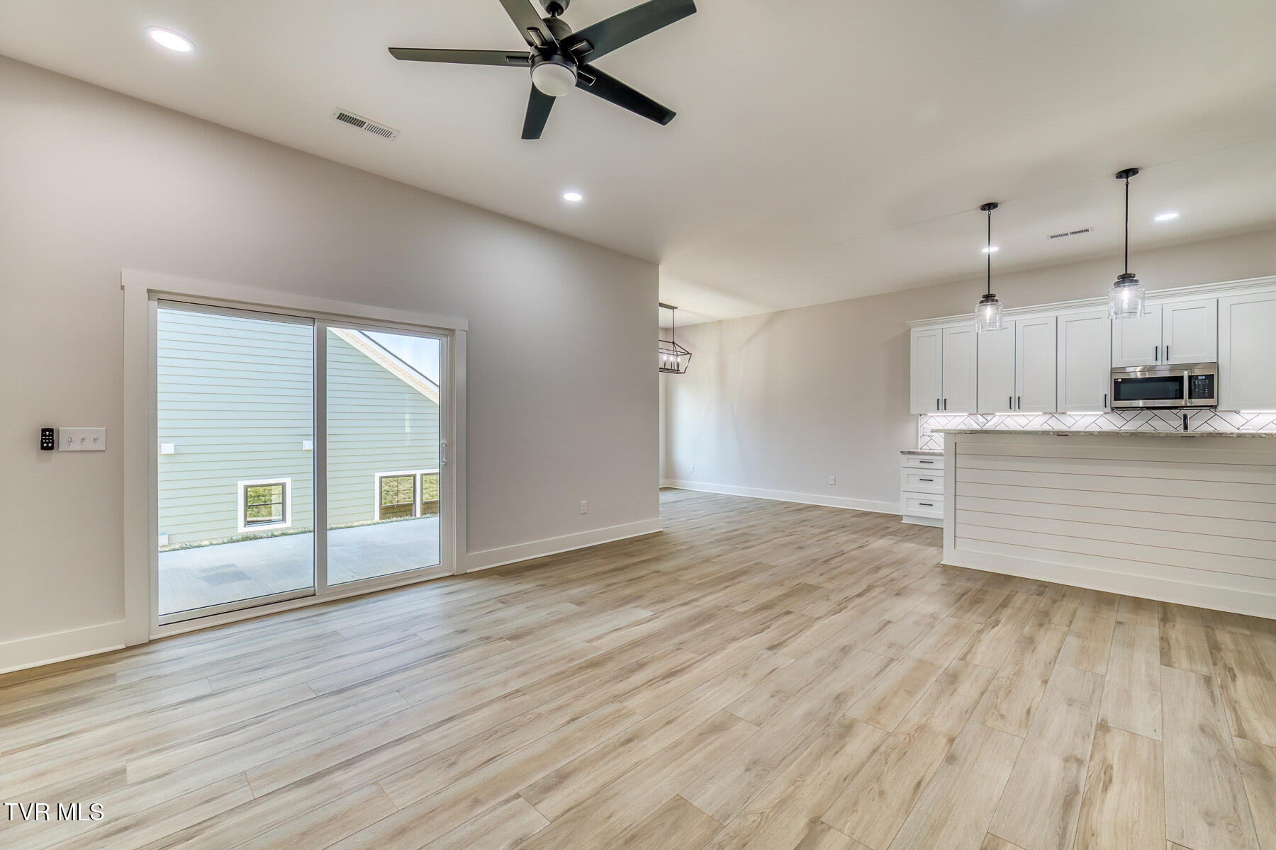 79 Slonaker Circle Property Photo 7