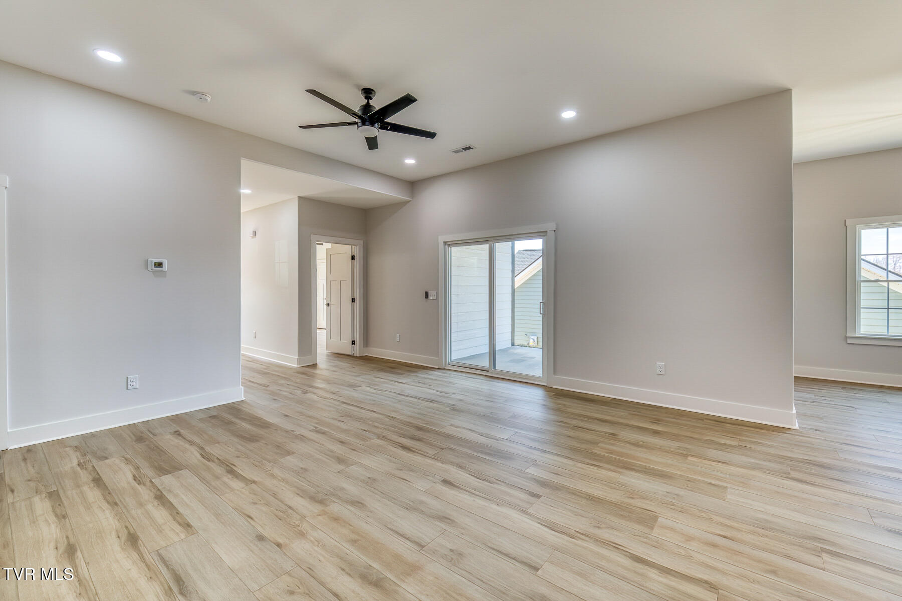 79 Slonaker Circle Property Photo 9