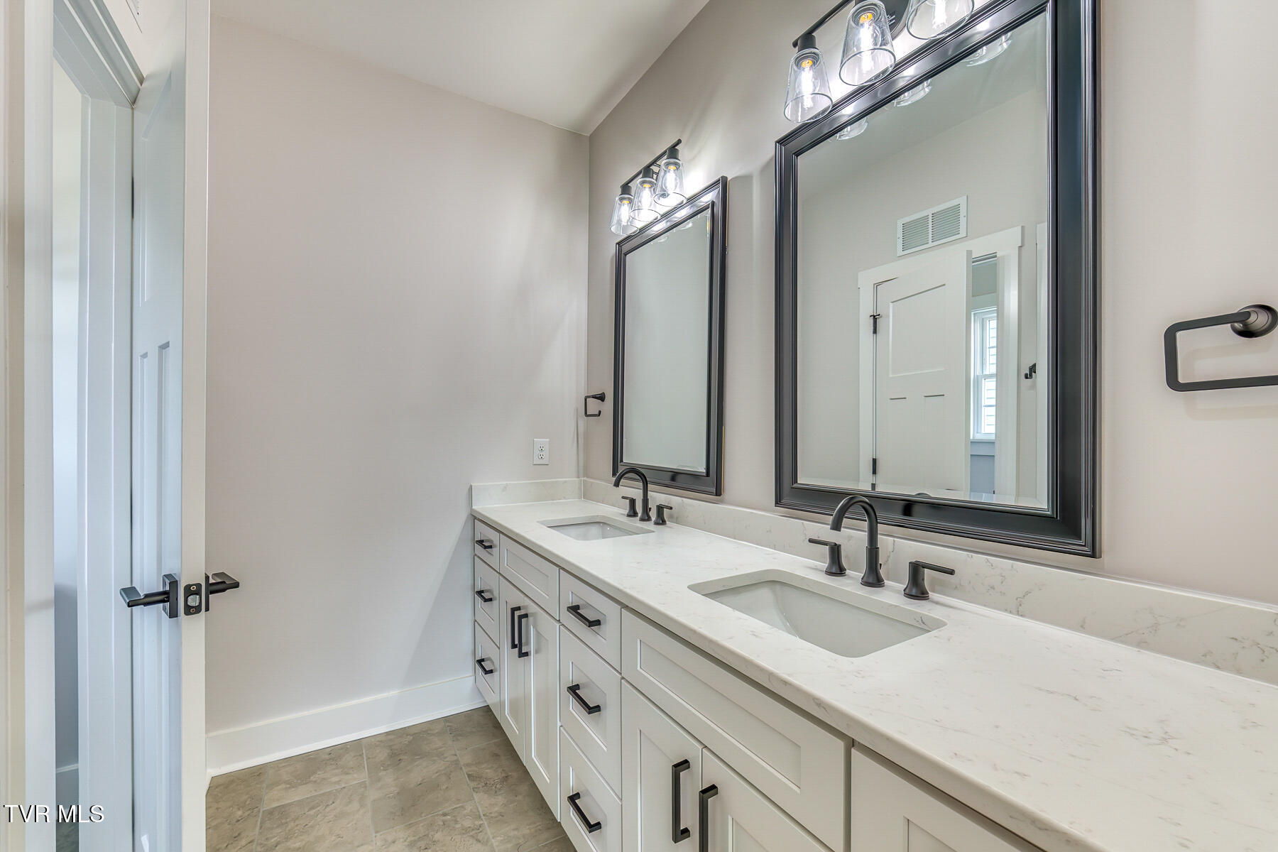 79 Slonaker Circle Property Photo 30