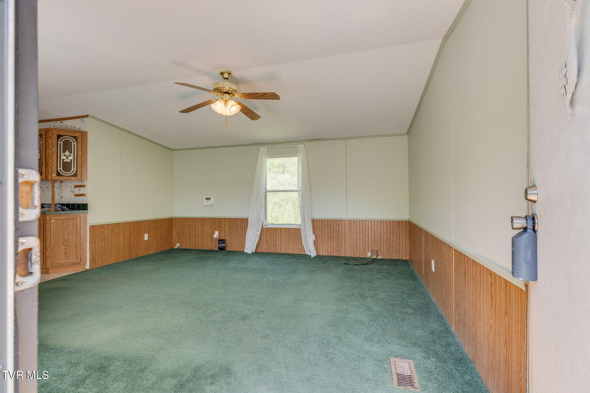 120 Bear Hollow Rd Road Property Photo 6