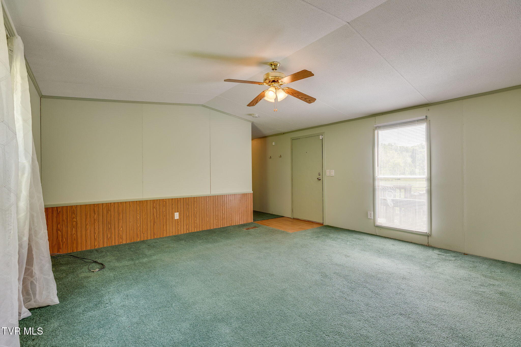 120 Bear Hollow Rd Road Property Photo 8