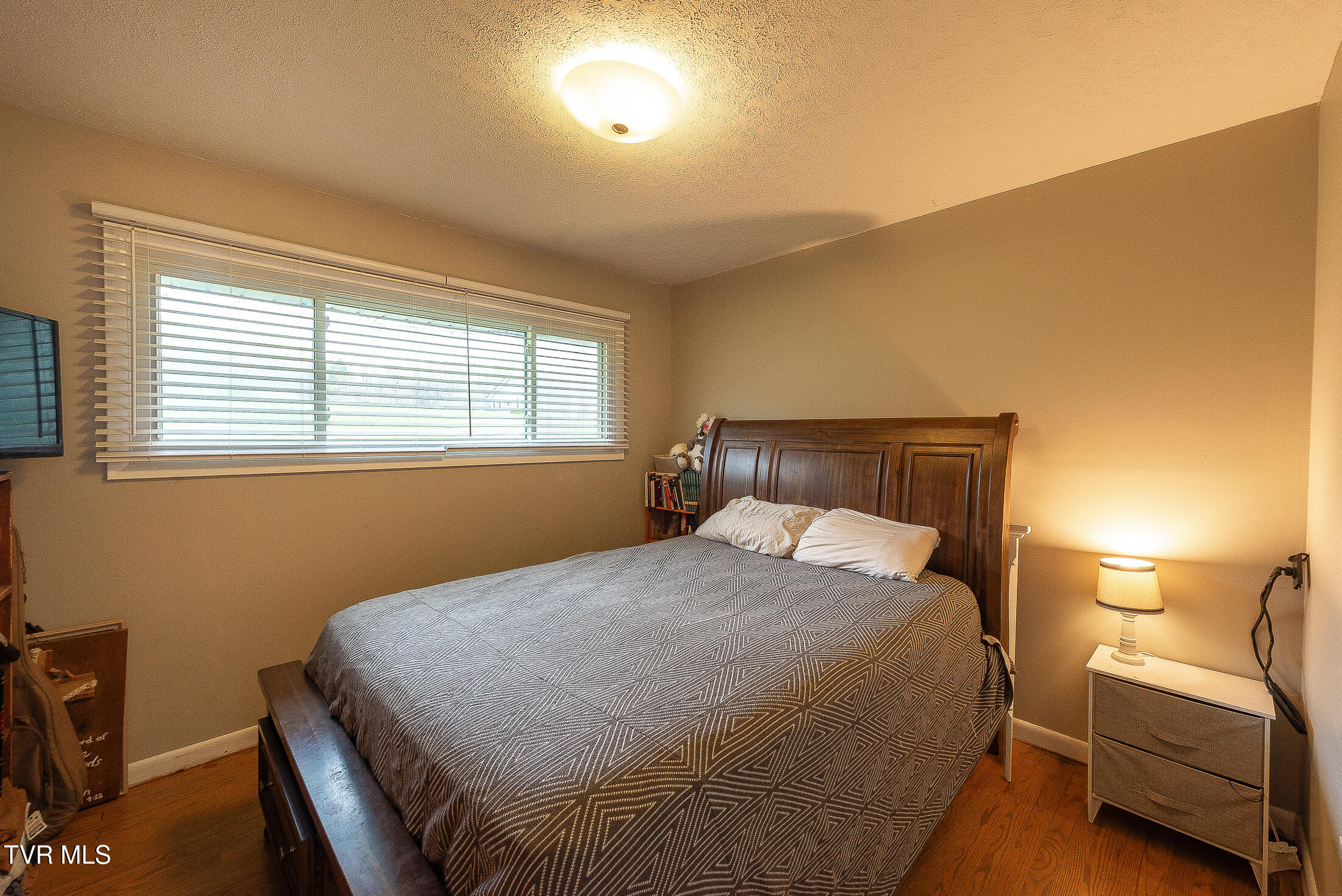 693 Summerville Road Property Photo 12