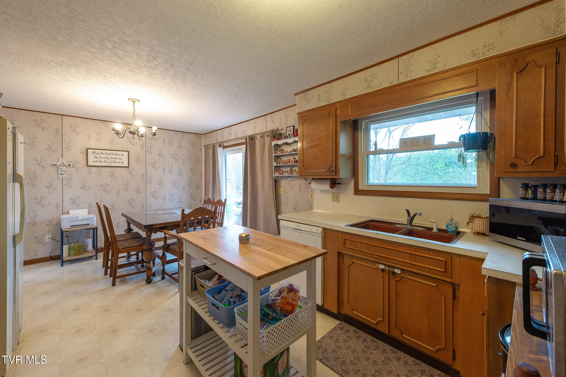 693 Summerville Road Property Photo 20