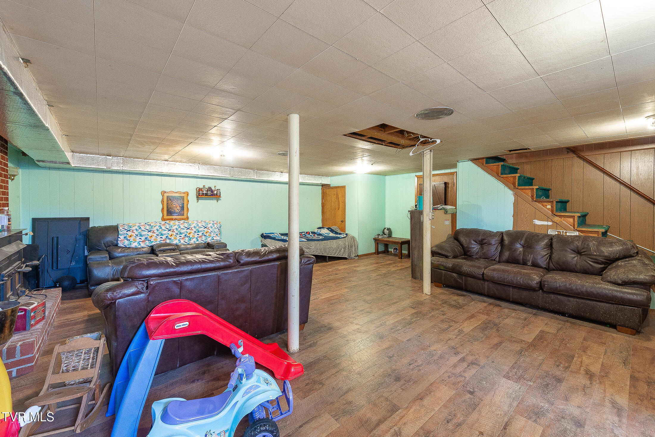 693 Summerville Road Property Photo 22