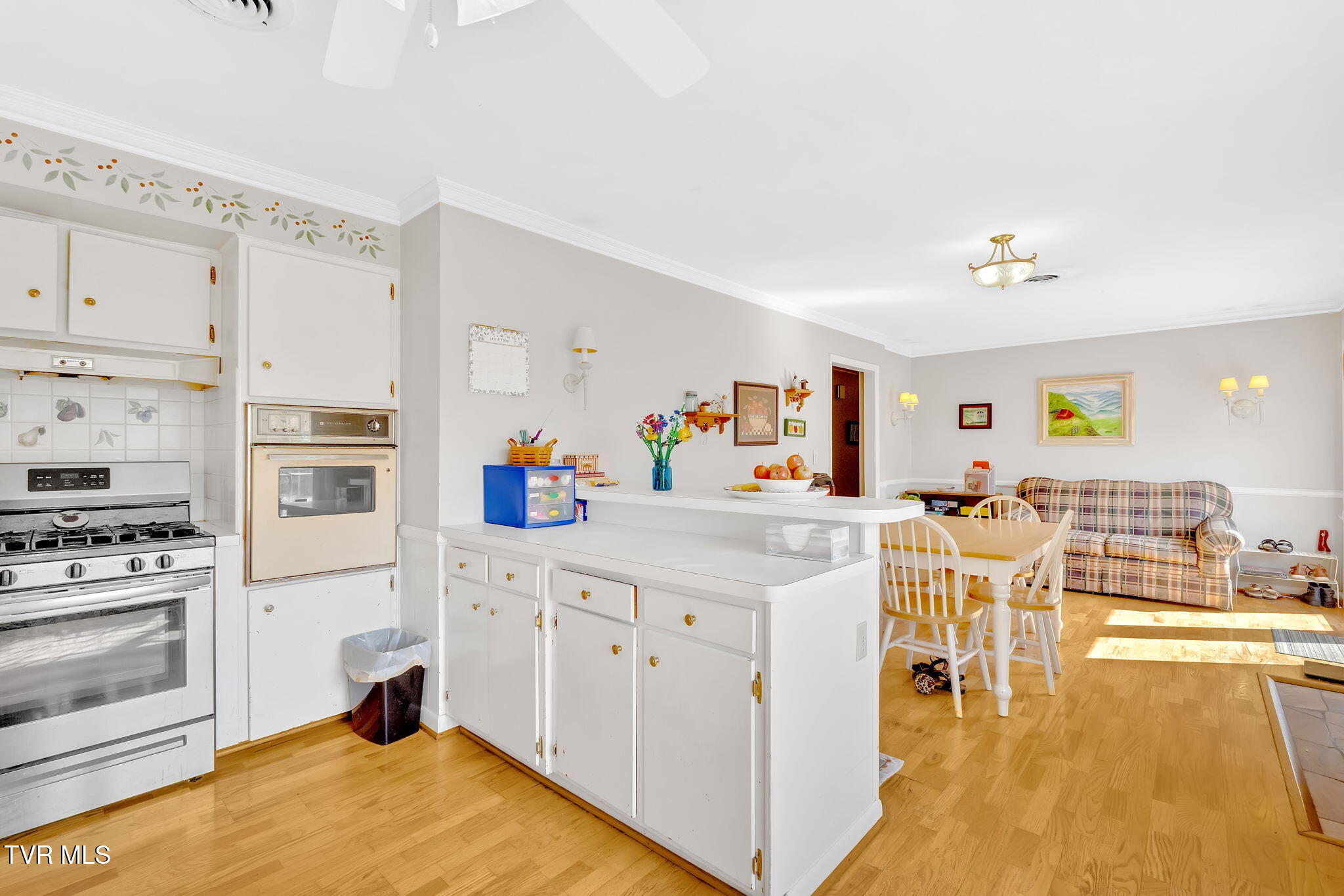 2111 Kipping Street Property Photo 11