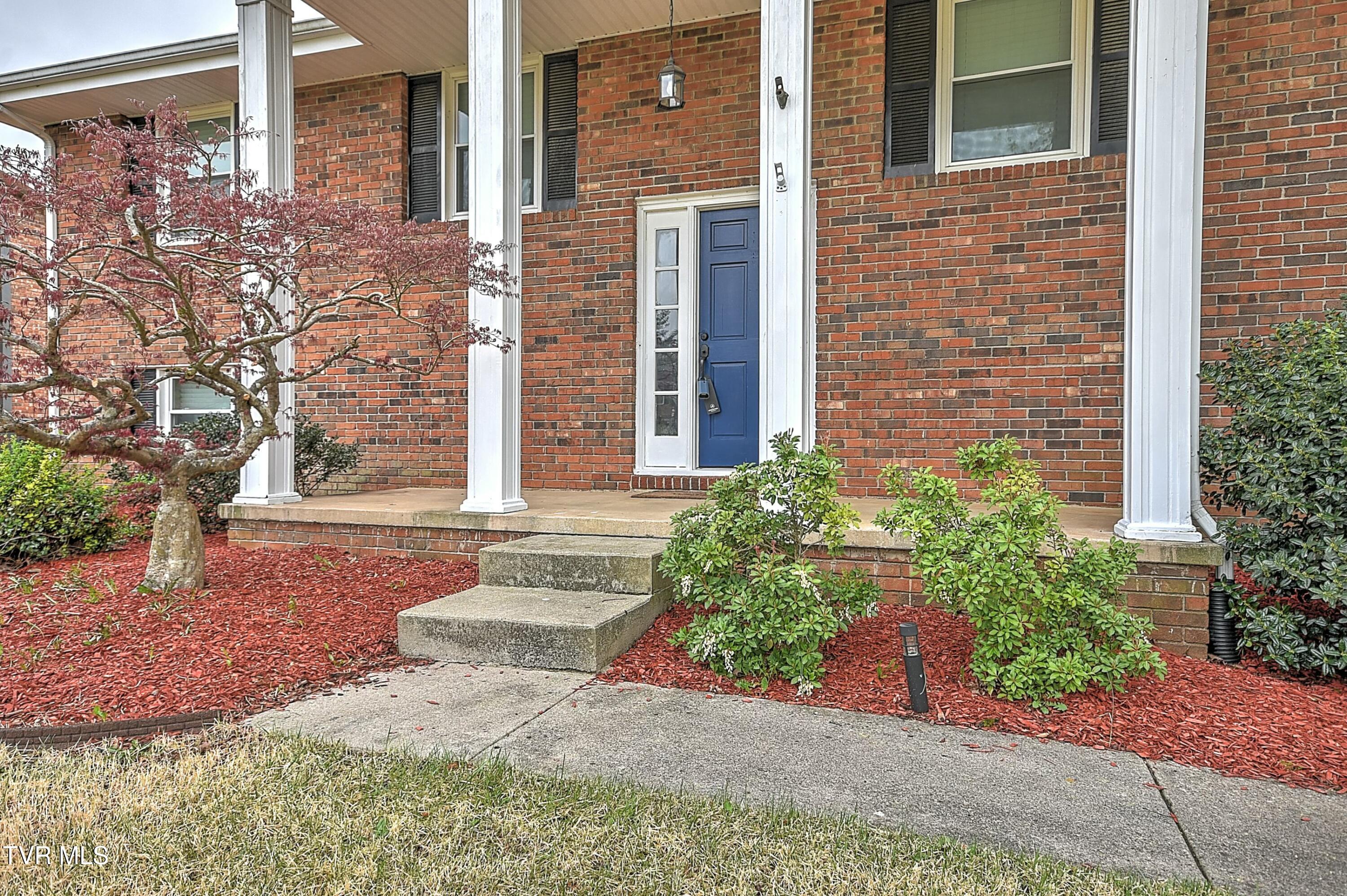 518 Spruce St Street Property Photo 5