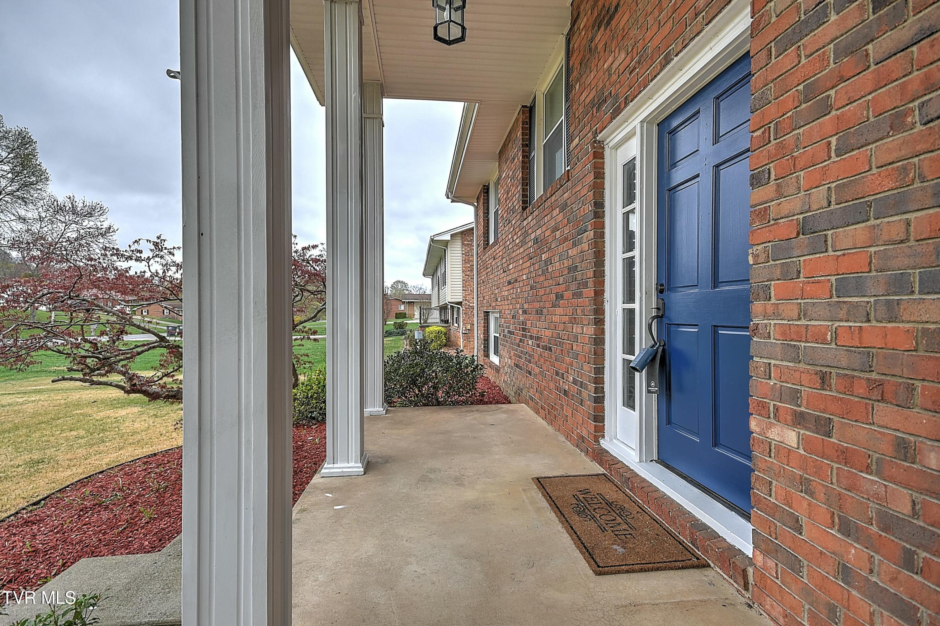 518 Spruce St Street Property Photo 6