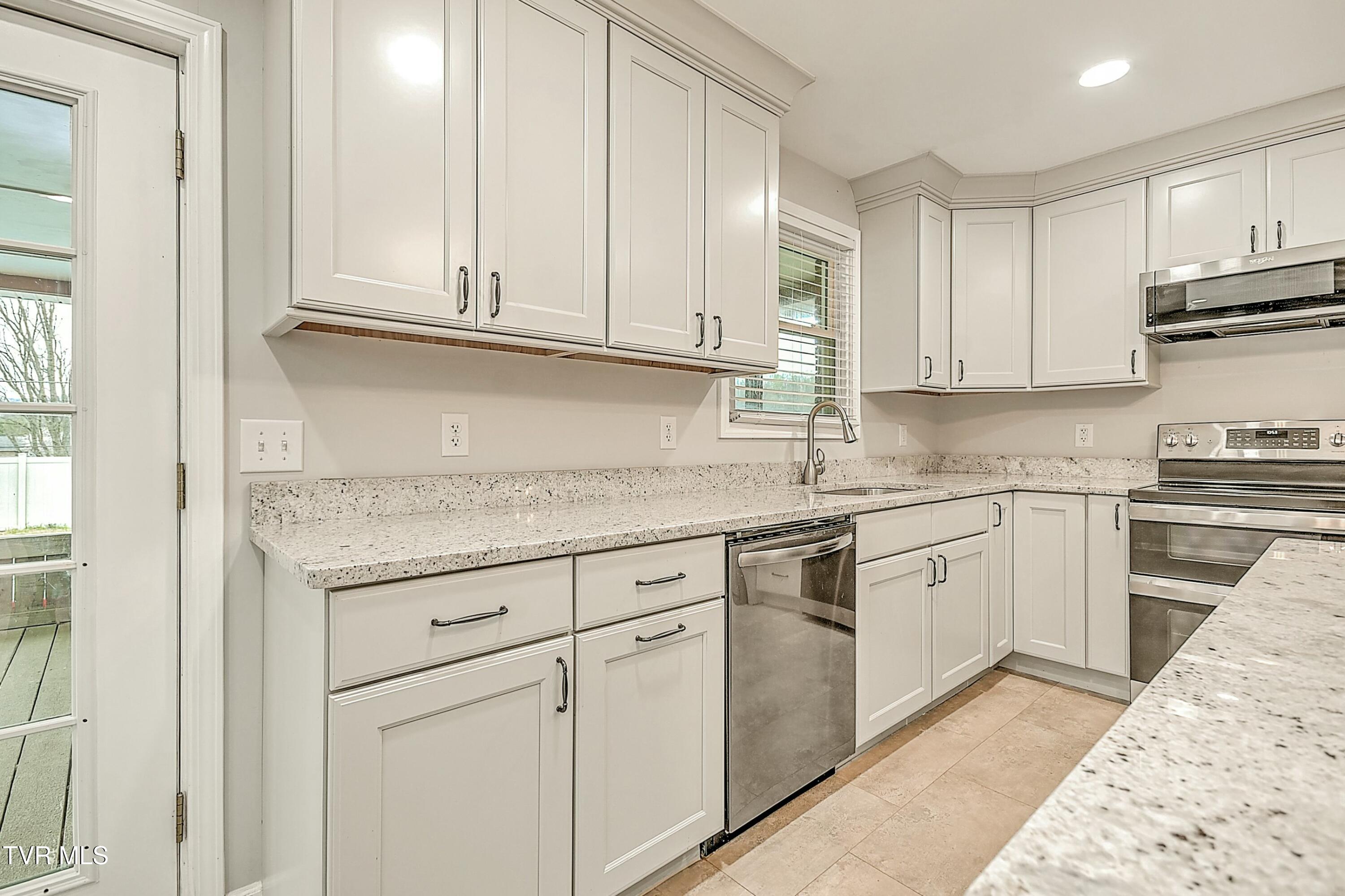 518 Spruce St Street Property Photo 16