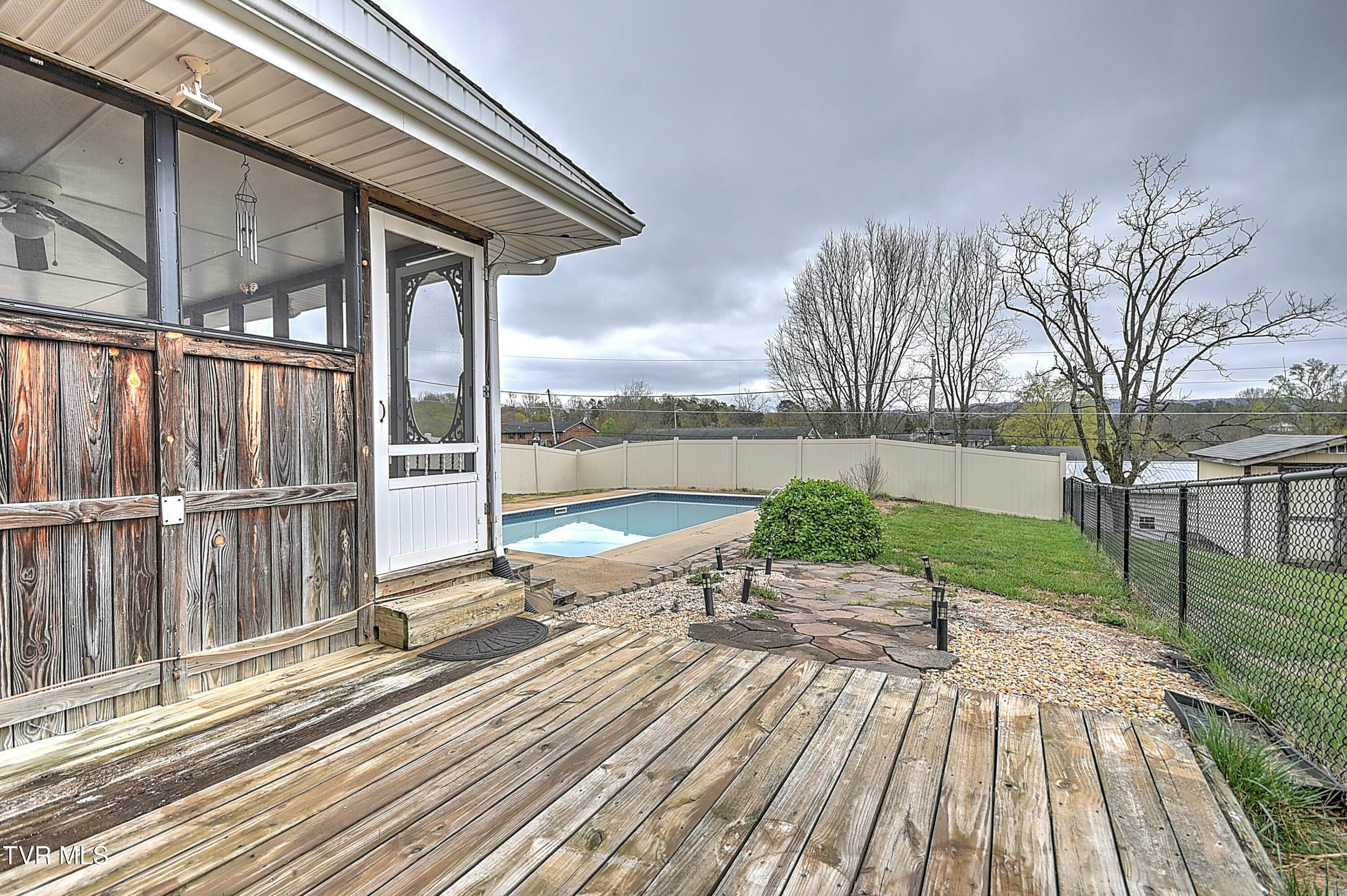 518 Spruce St Street Property Photo 47