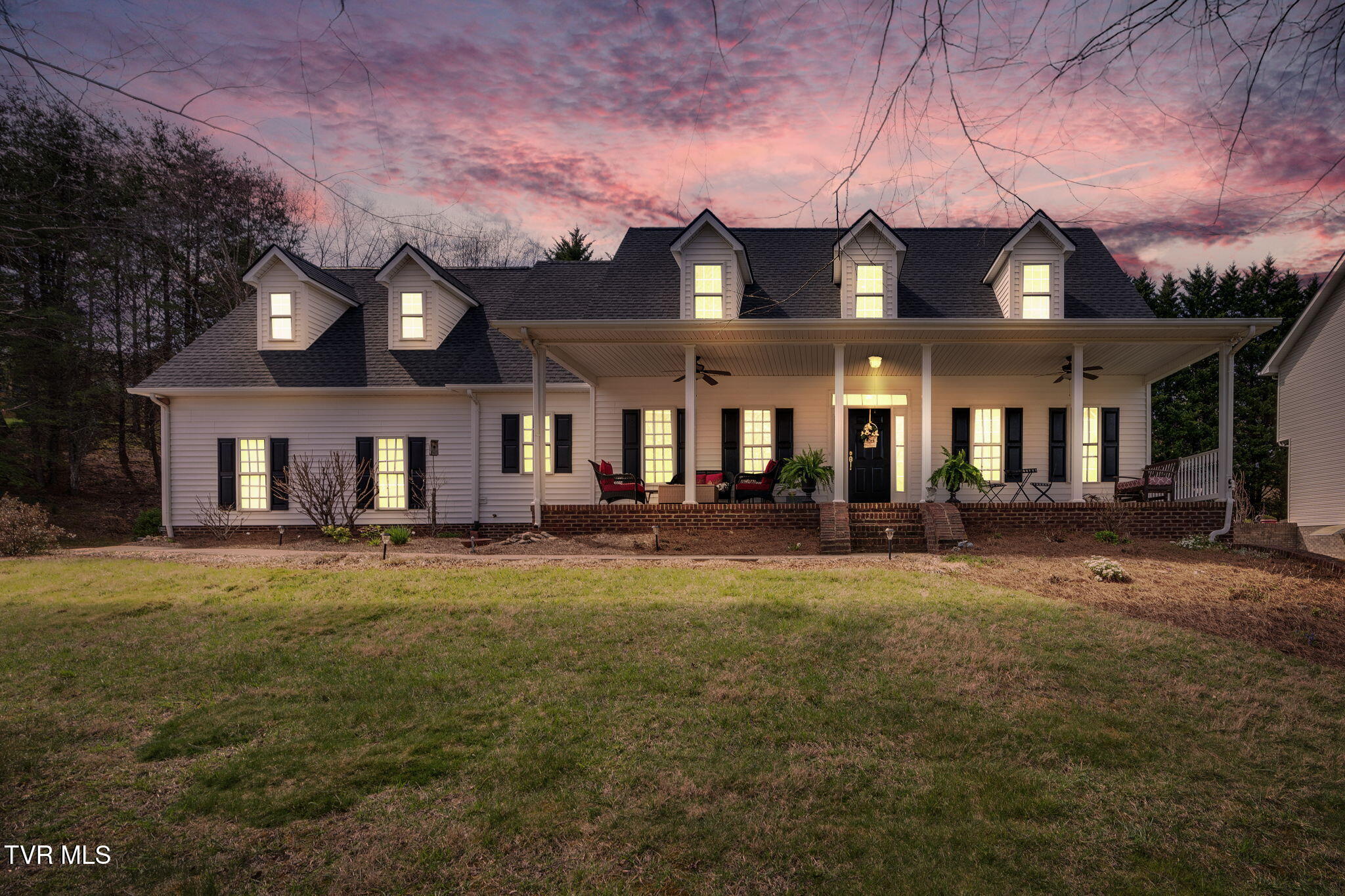 1423 Walnut Grove Road Property Photo 2