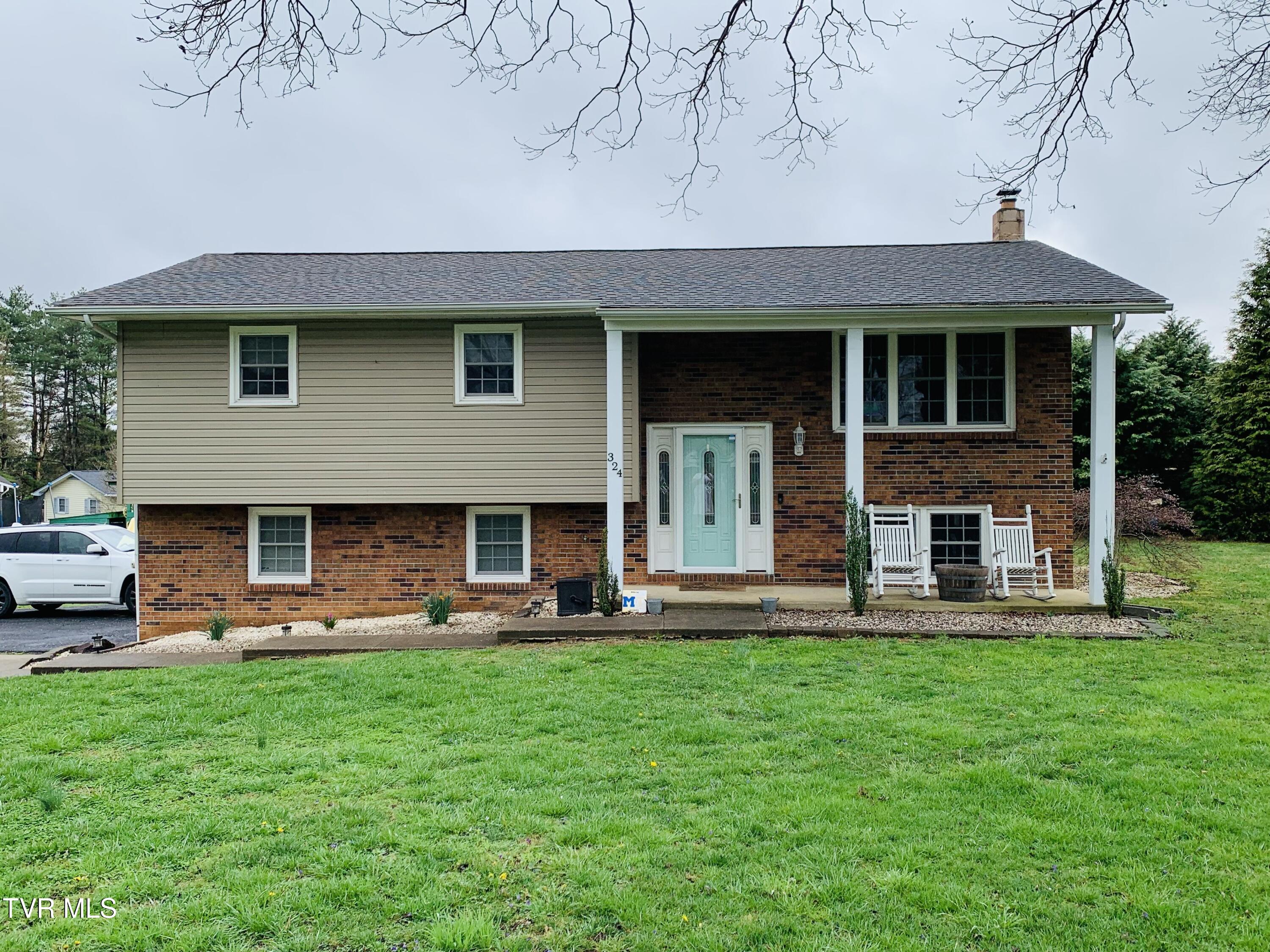 324 Bellehaven Drive Property Photo