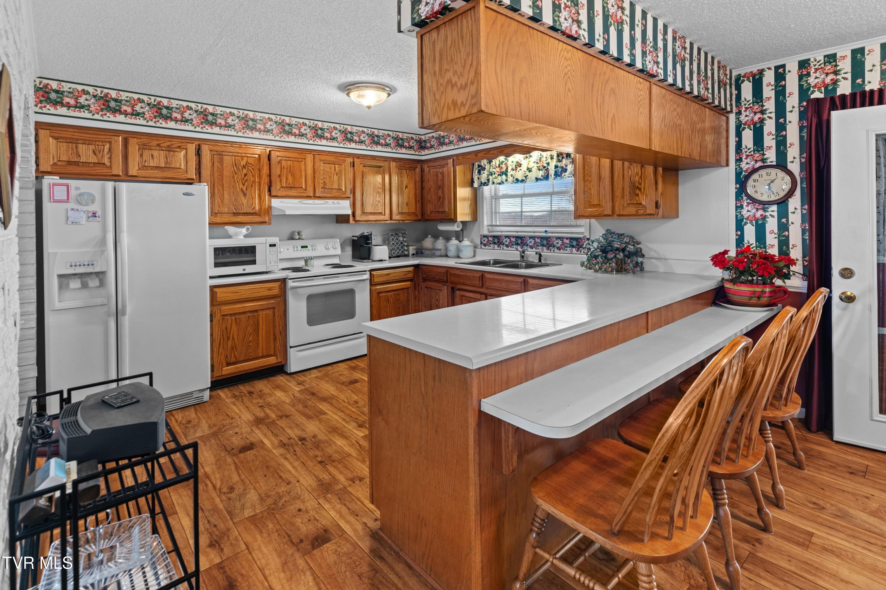 540 Hurley Drive Property Photo 8