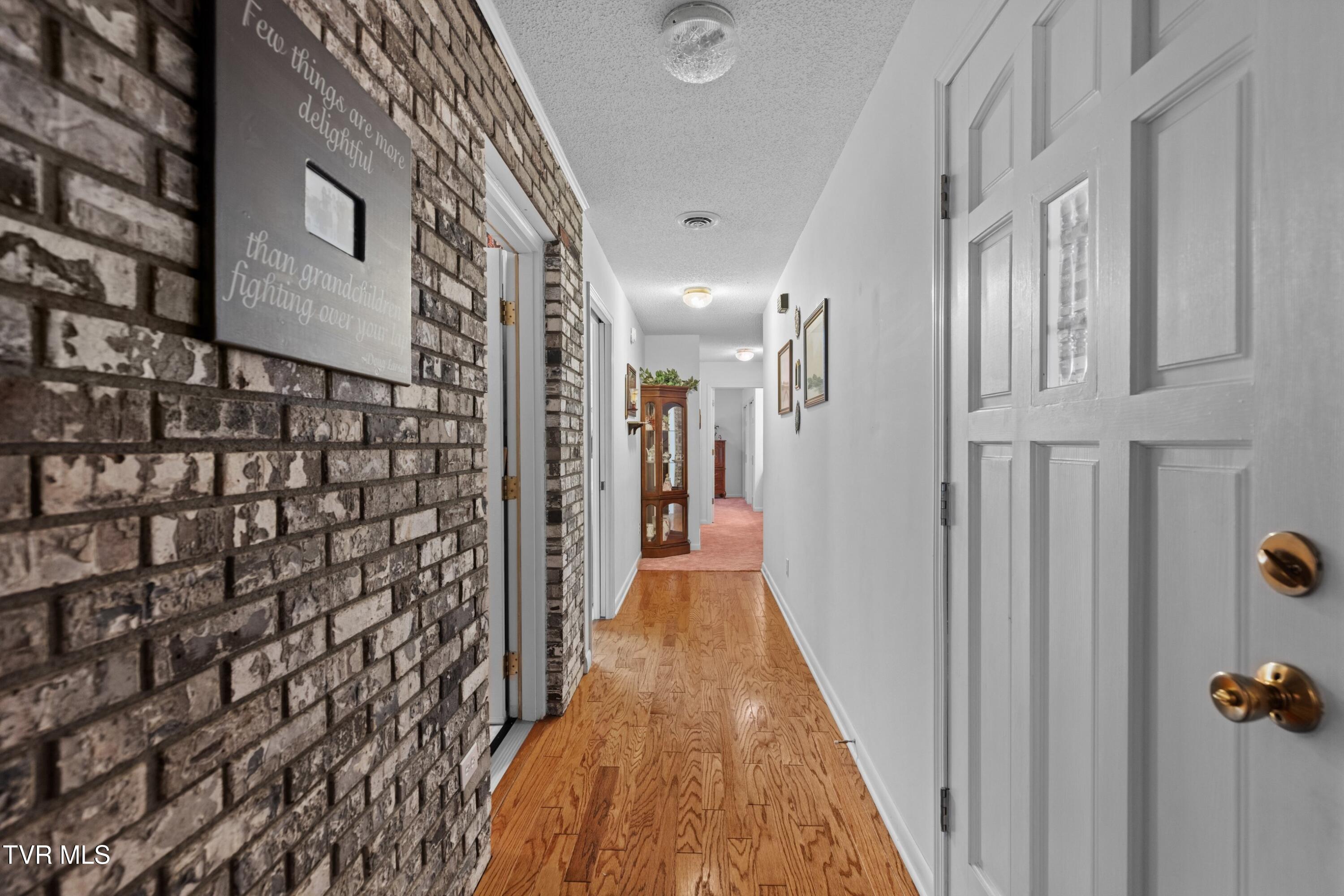 540 Hurley Drive Property Photo 14