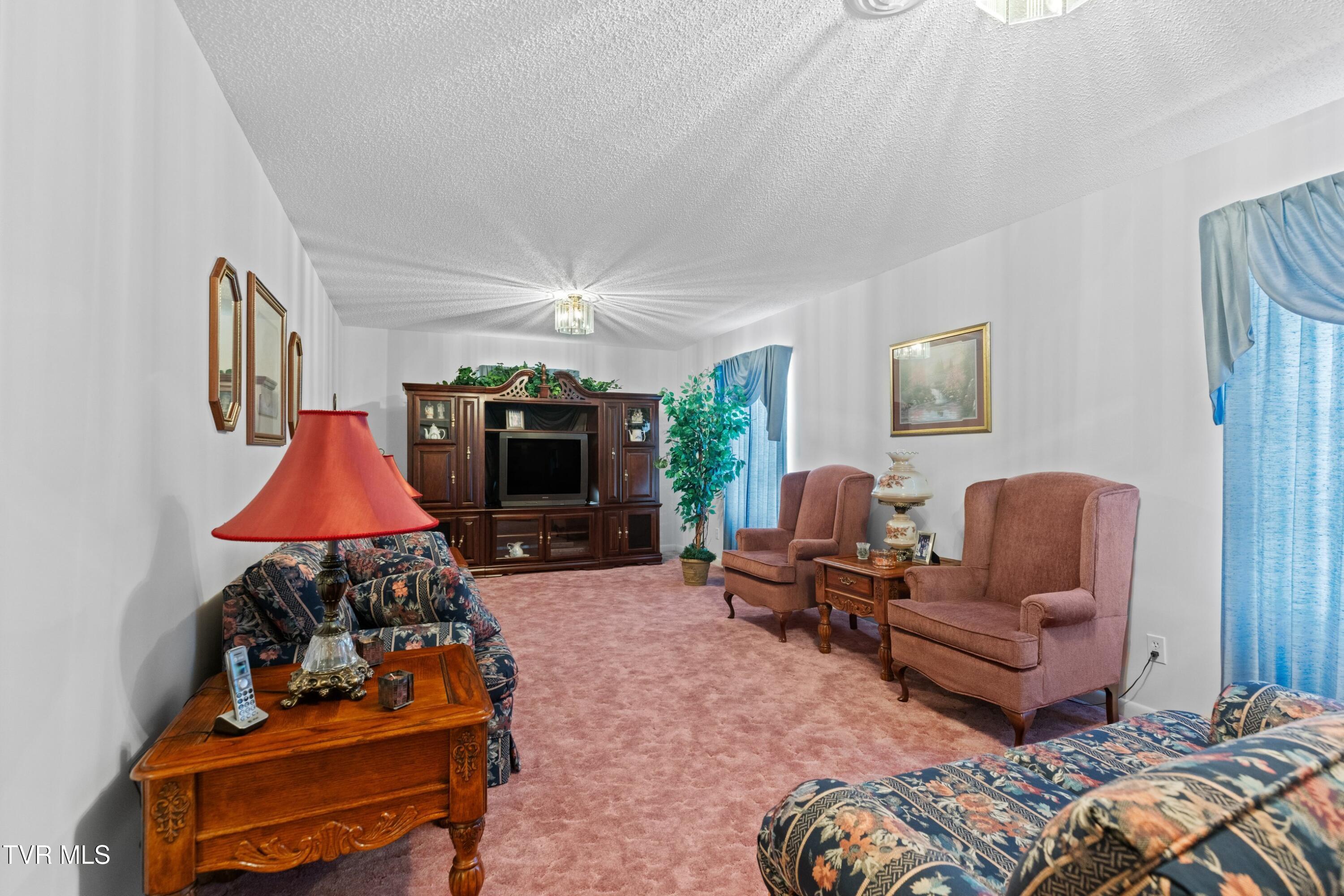 540 Hurley Drive Property Photo 15