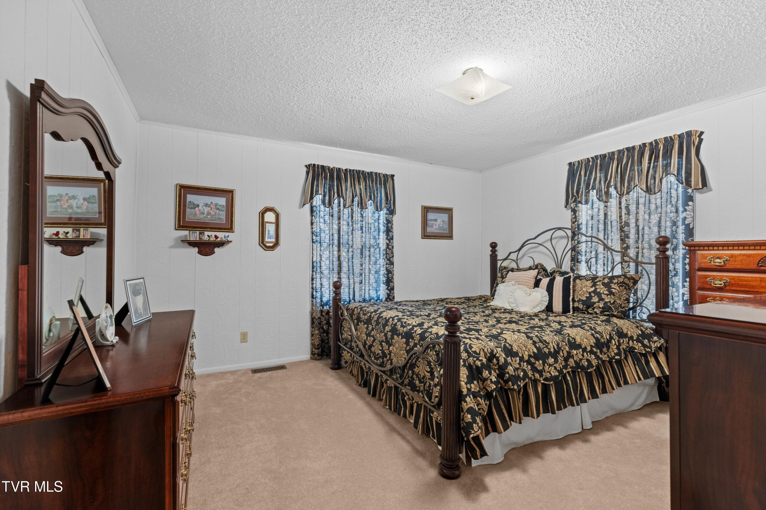 540 Hurley Drive Property Photo 24