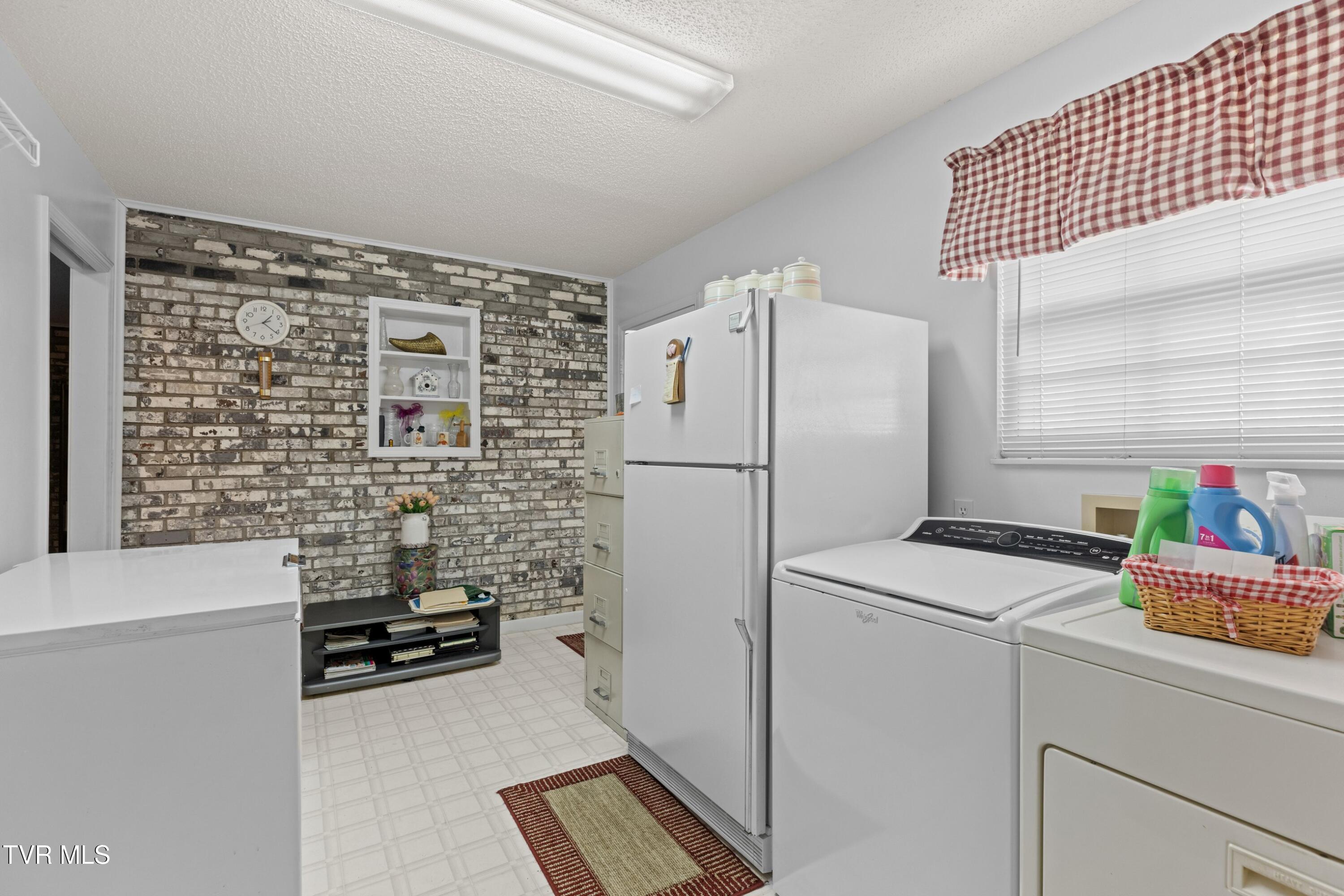 540 Hurley Drive Property Photo 35