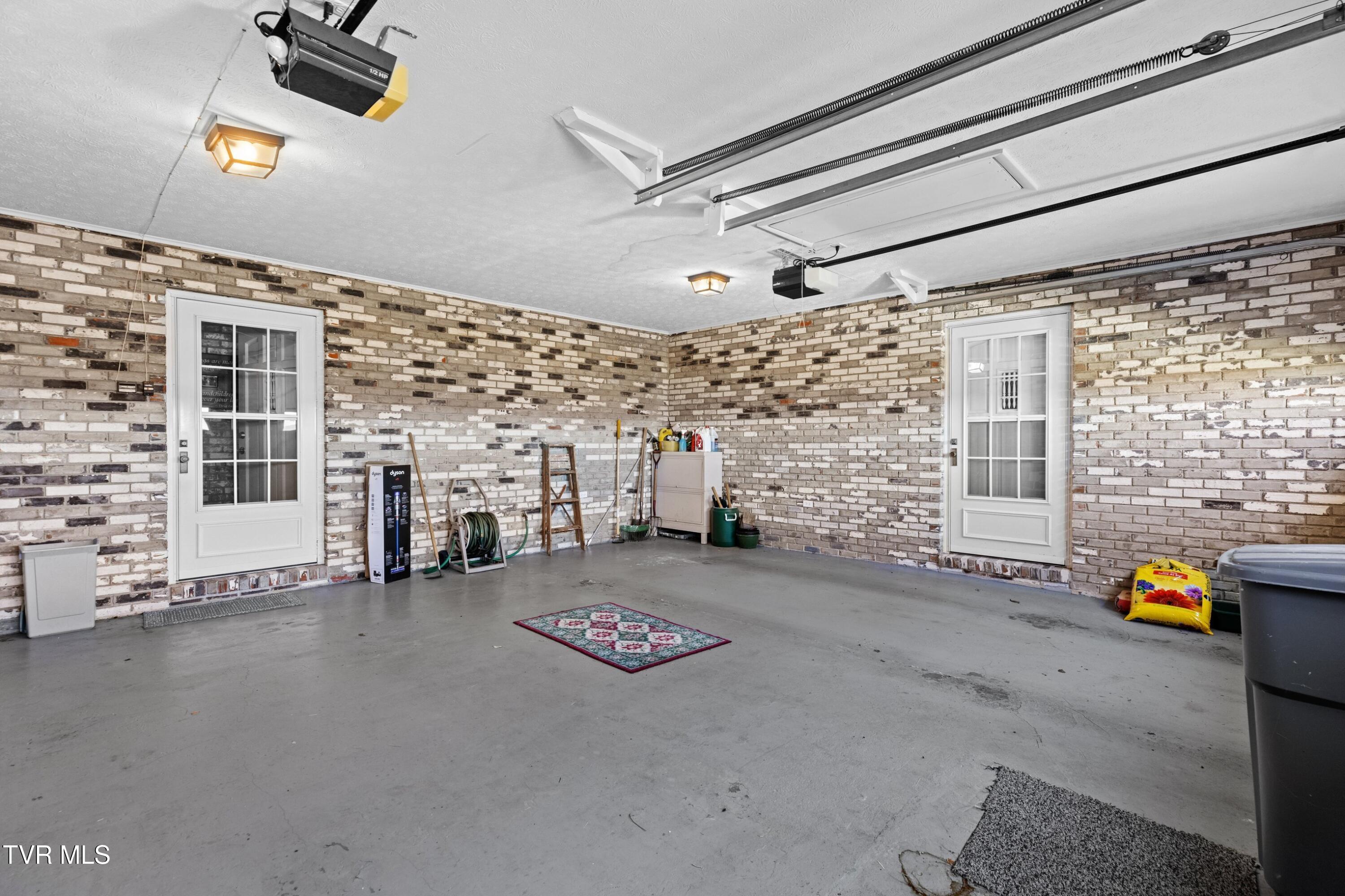 540 Hurley Drive Property Photo 37