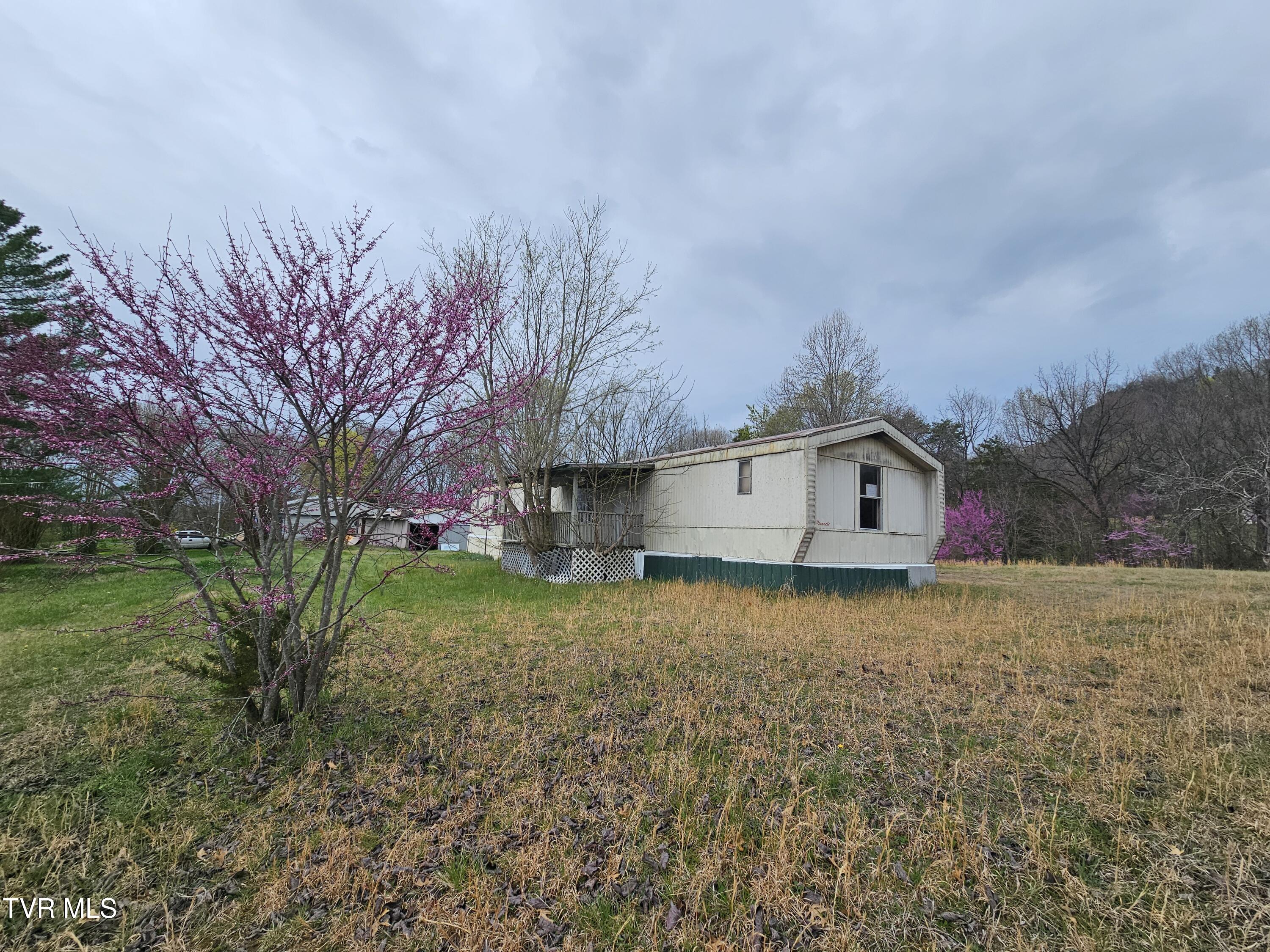 4662 Marvin Road Property Photo 2