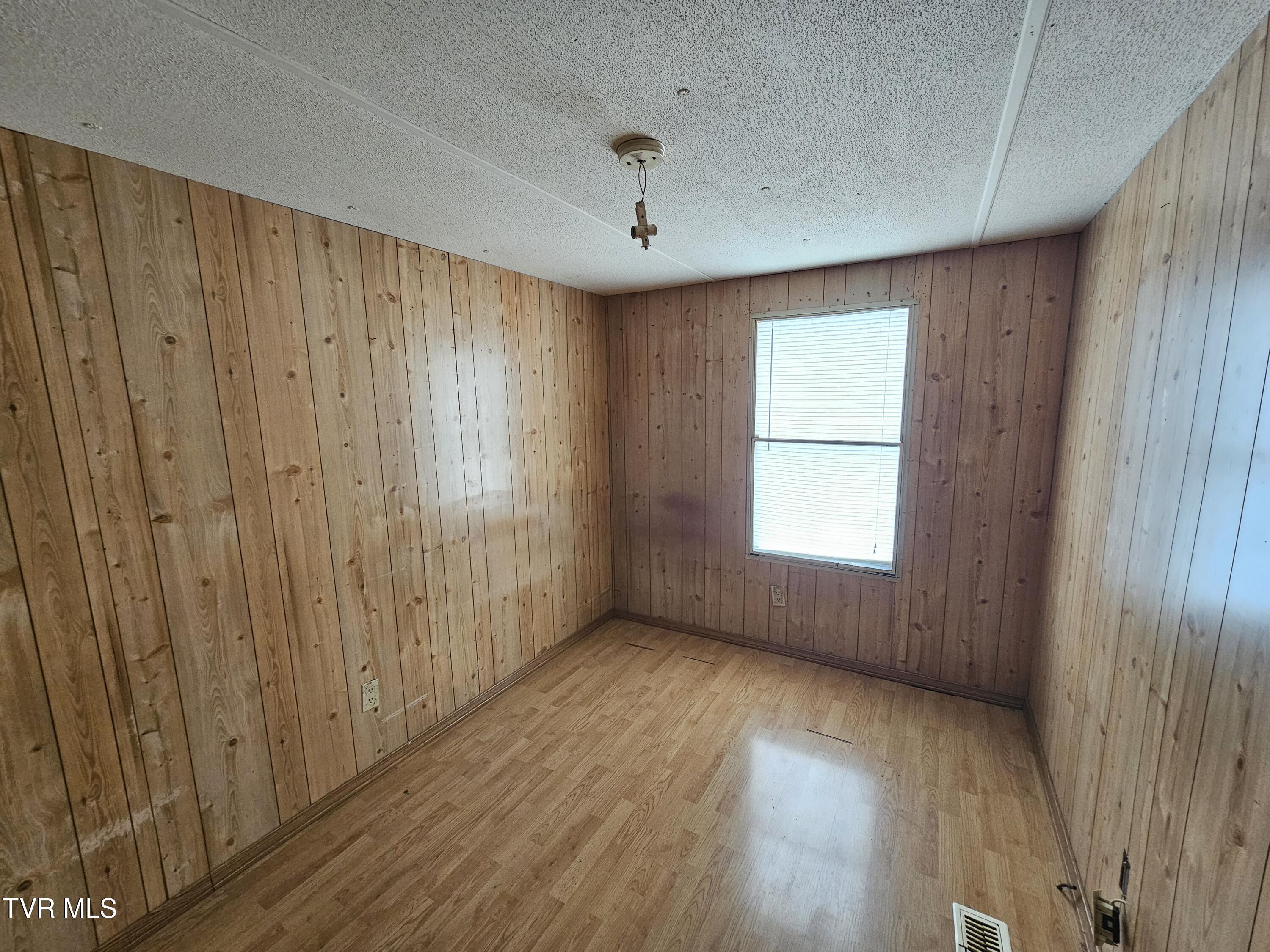 4662 Marvin Road Property Photo 9