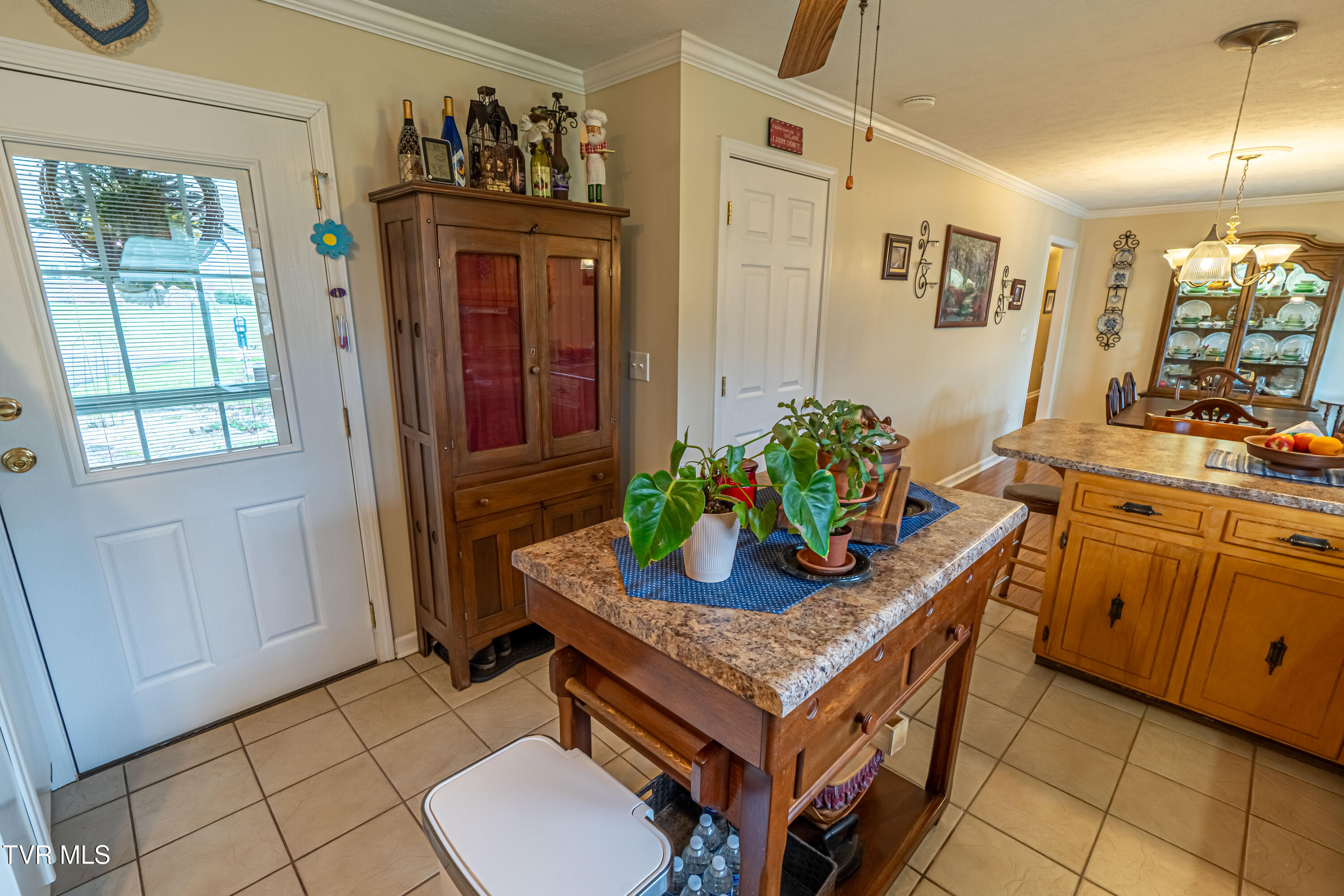 1081 Southwest Panorama Drive Property Photo 38