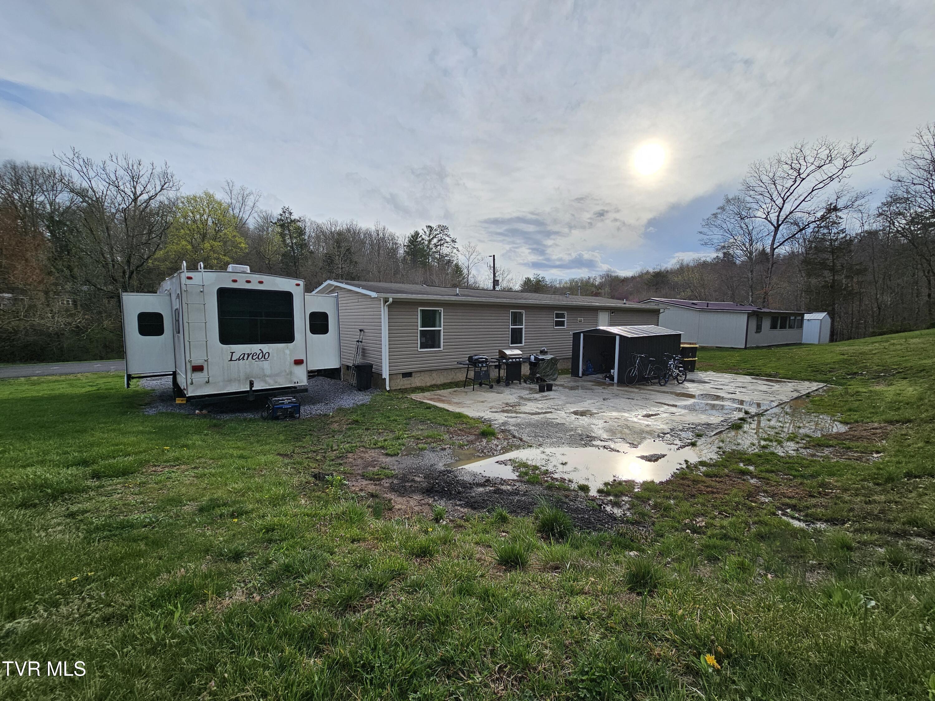428 Derby Drive Property Photo 5