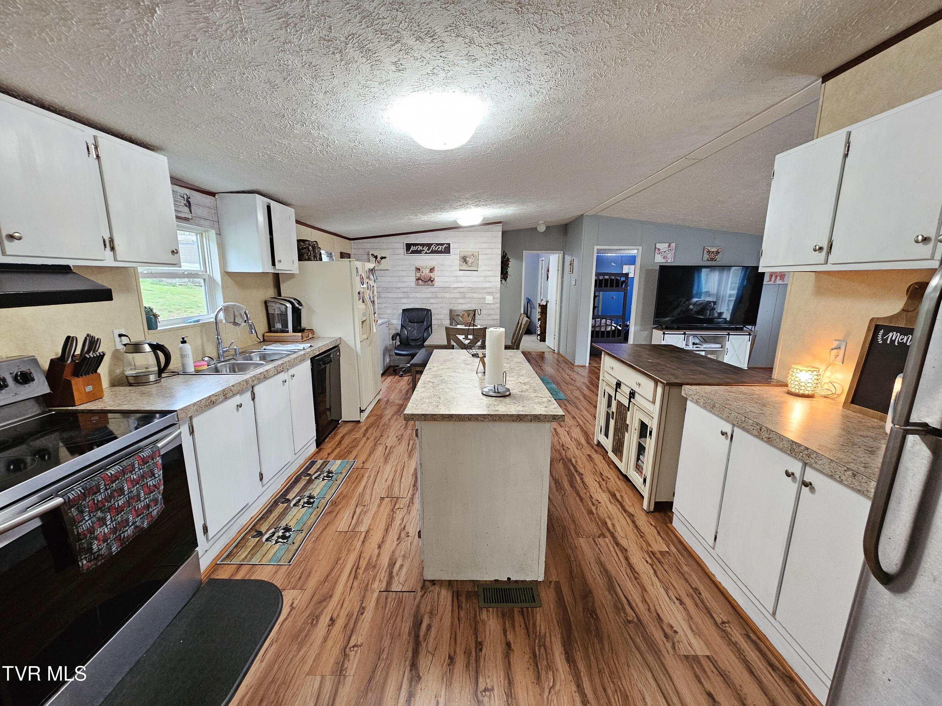 428 Derby Drive Property Photo 15