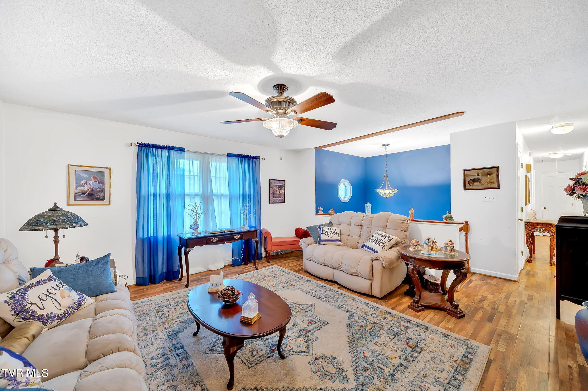 21608 Plantation Road Property Photo 7