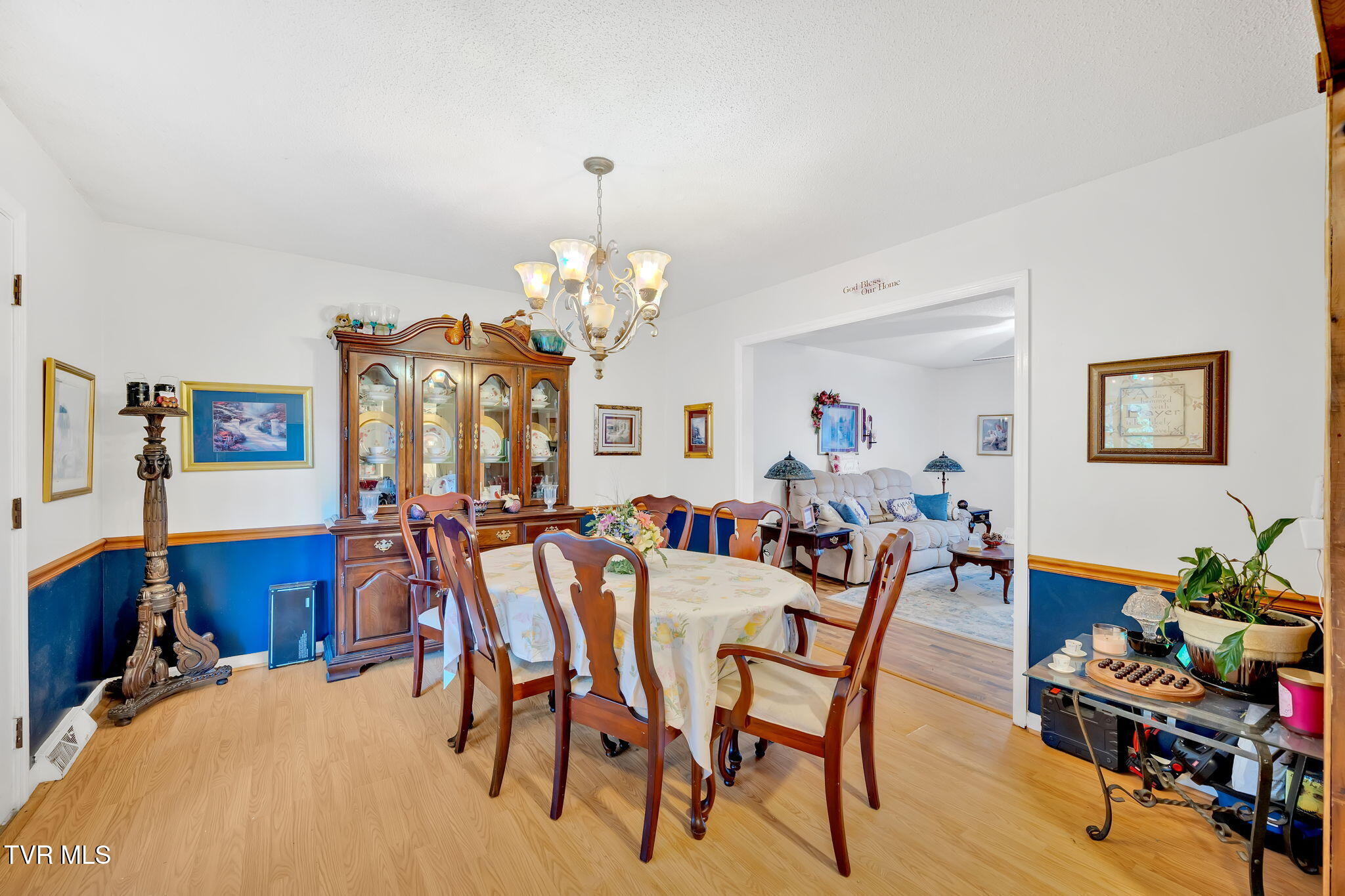 21608 Plantation Road Property Photo 11