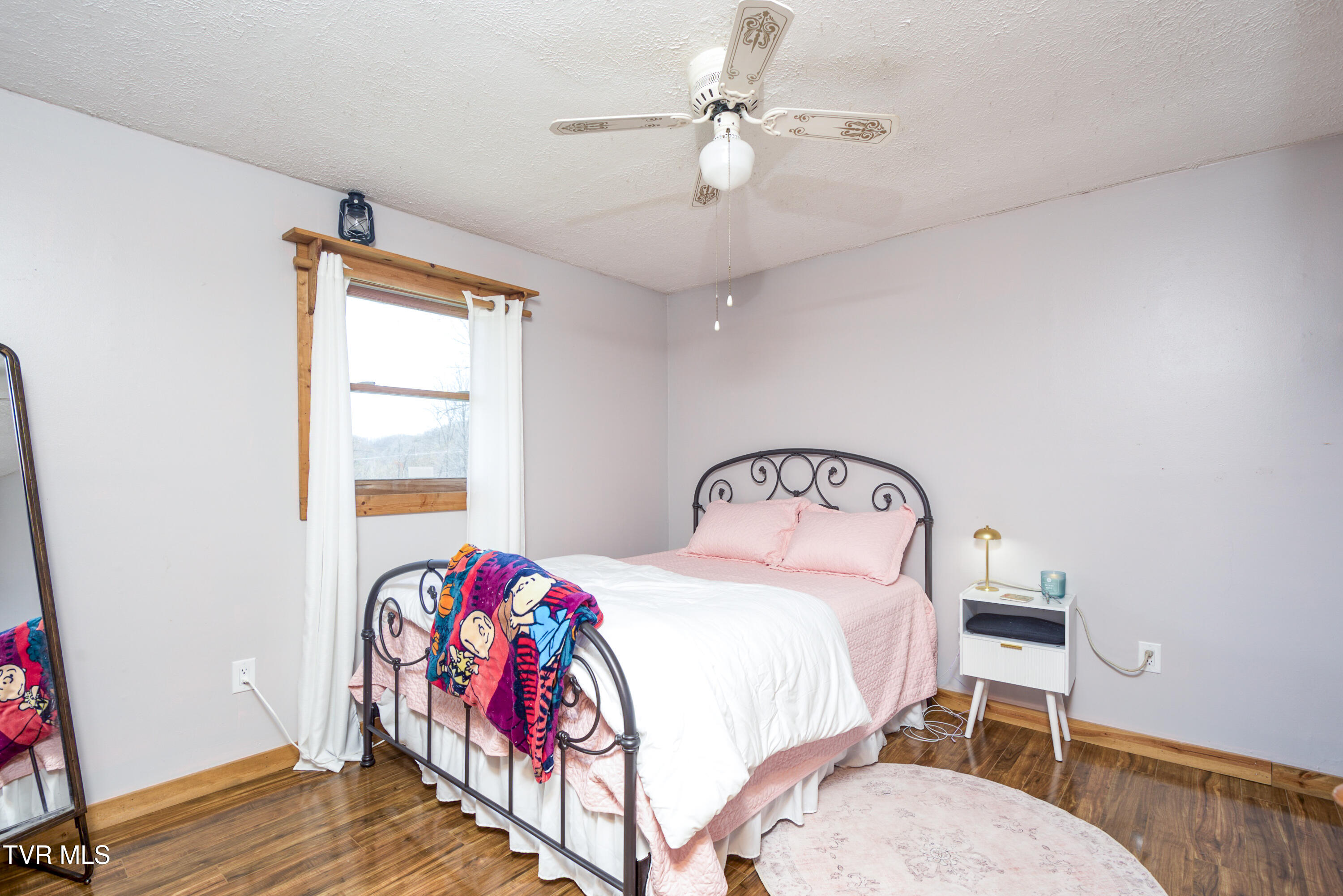 23324 Denton Valley Road Property Photo 14