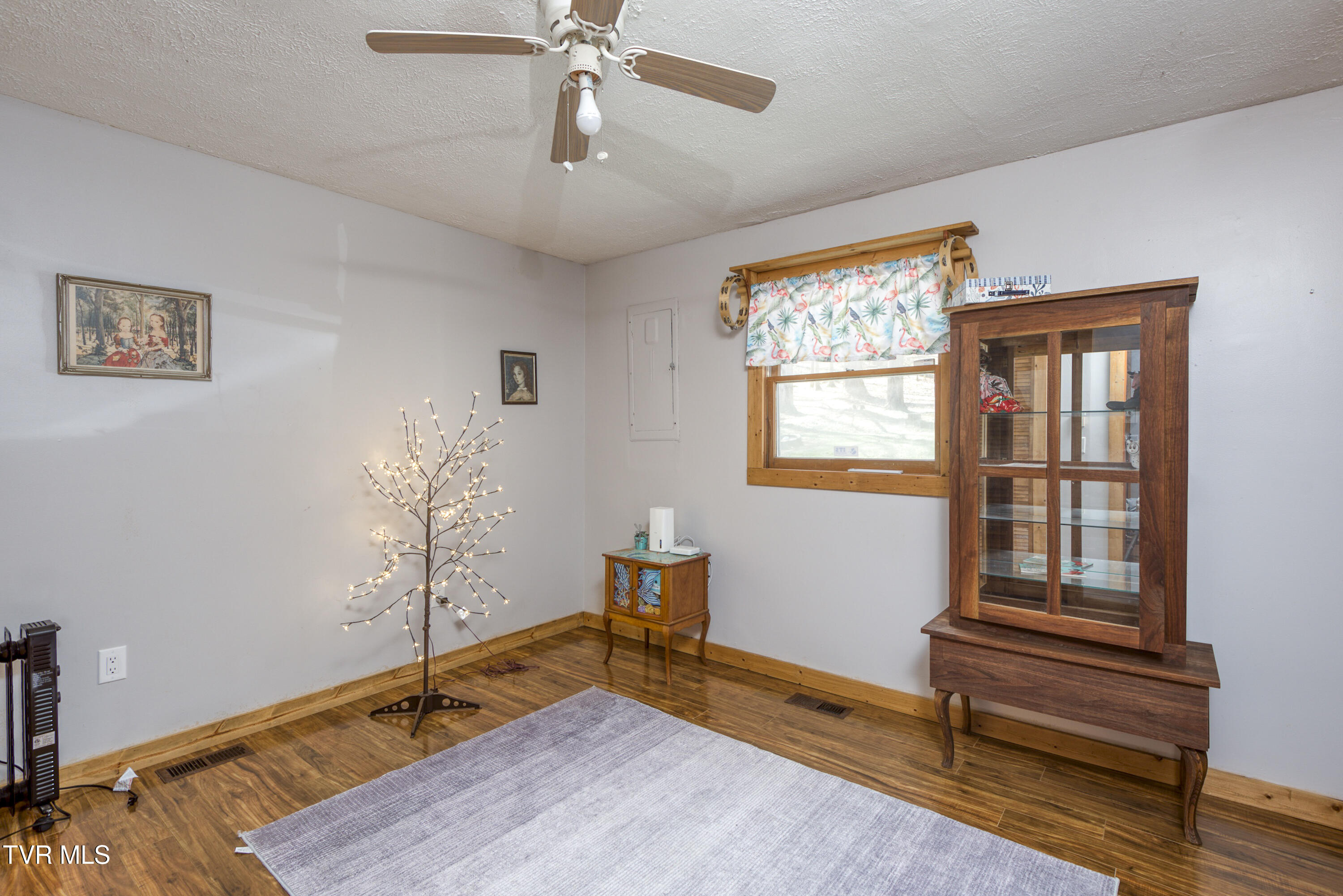 23324 Denton Valley Road Property Photo 18