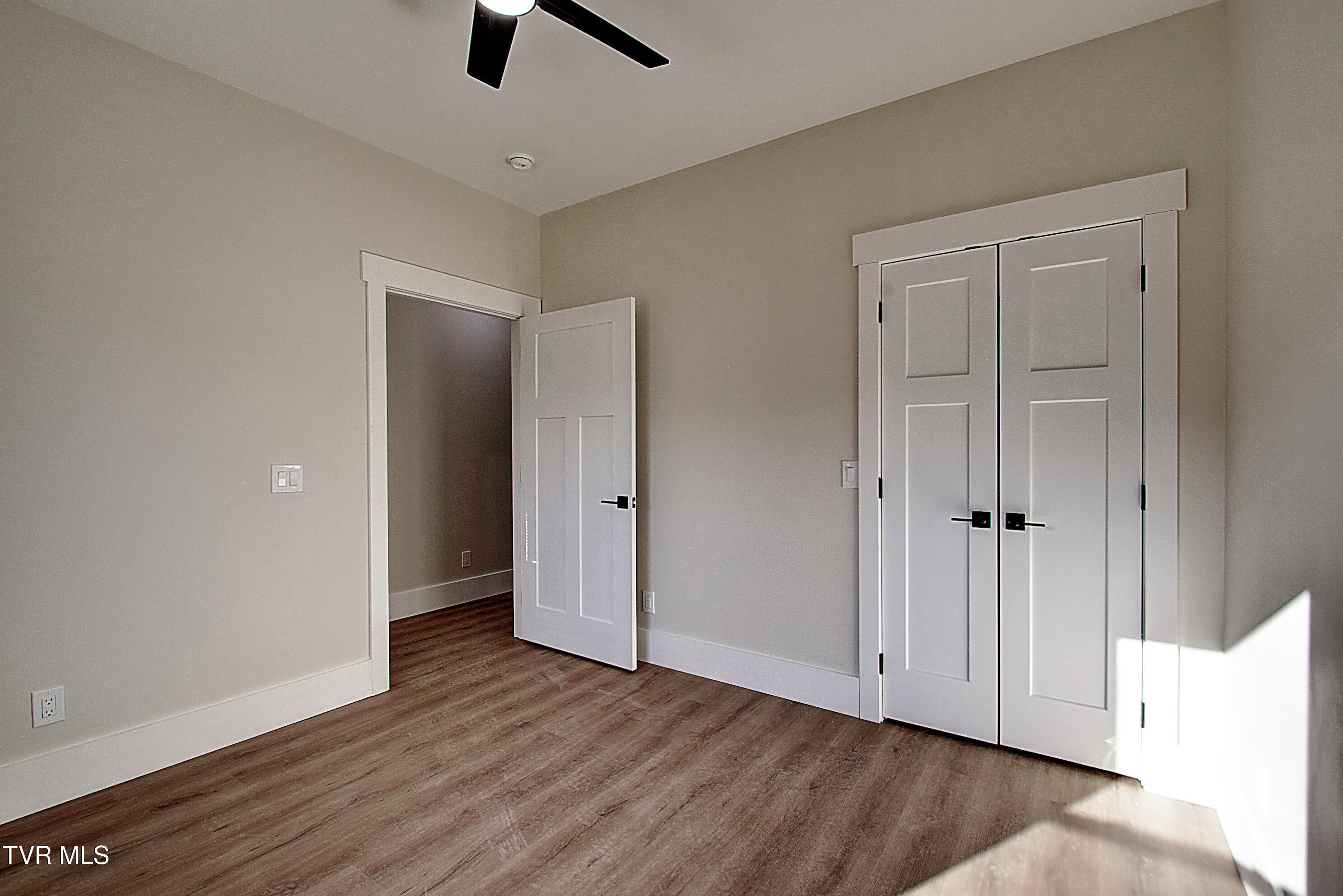 200 Carolina Ave Property Photo 21
