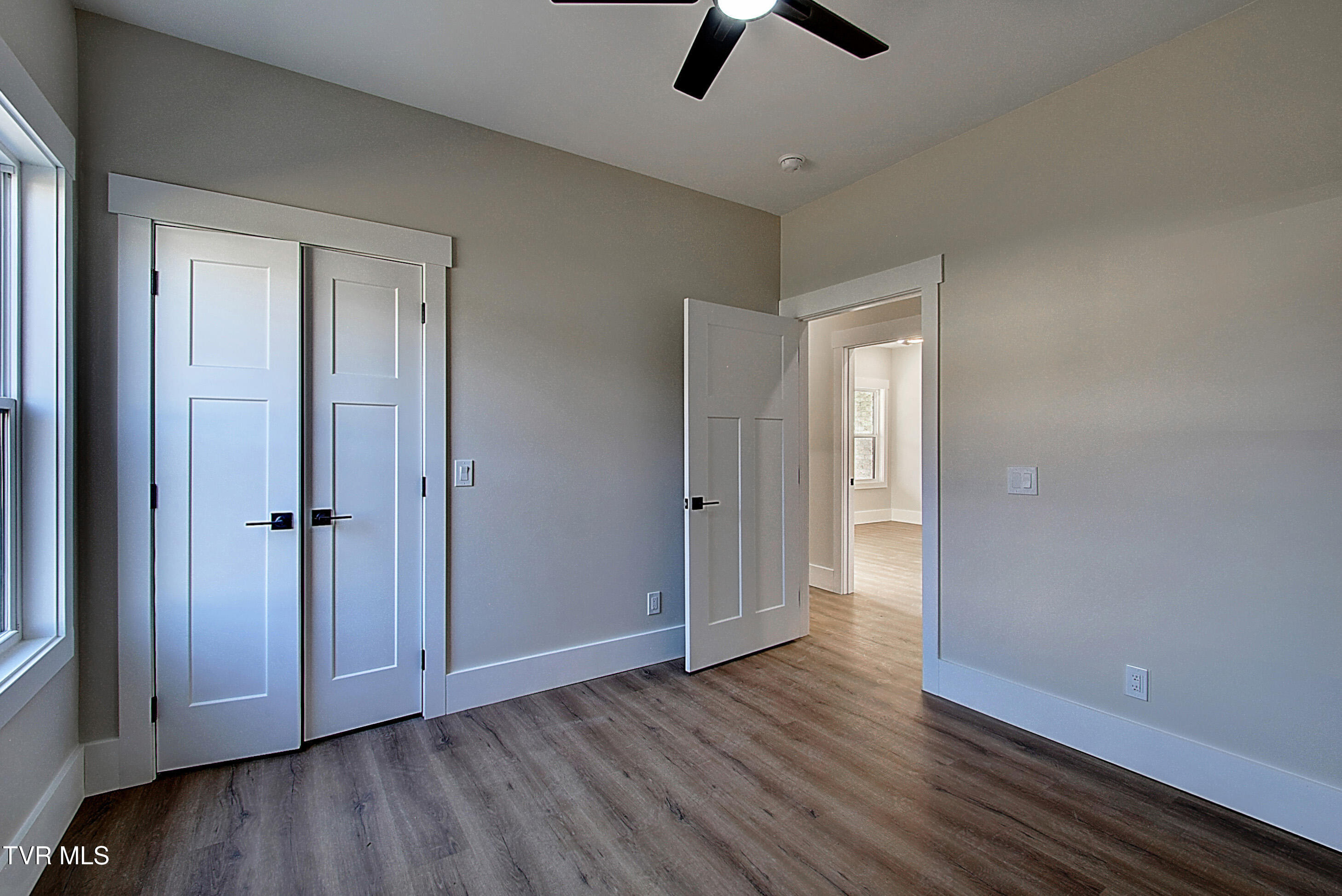 200 Carolina Ave Property Photo 23