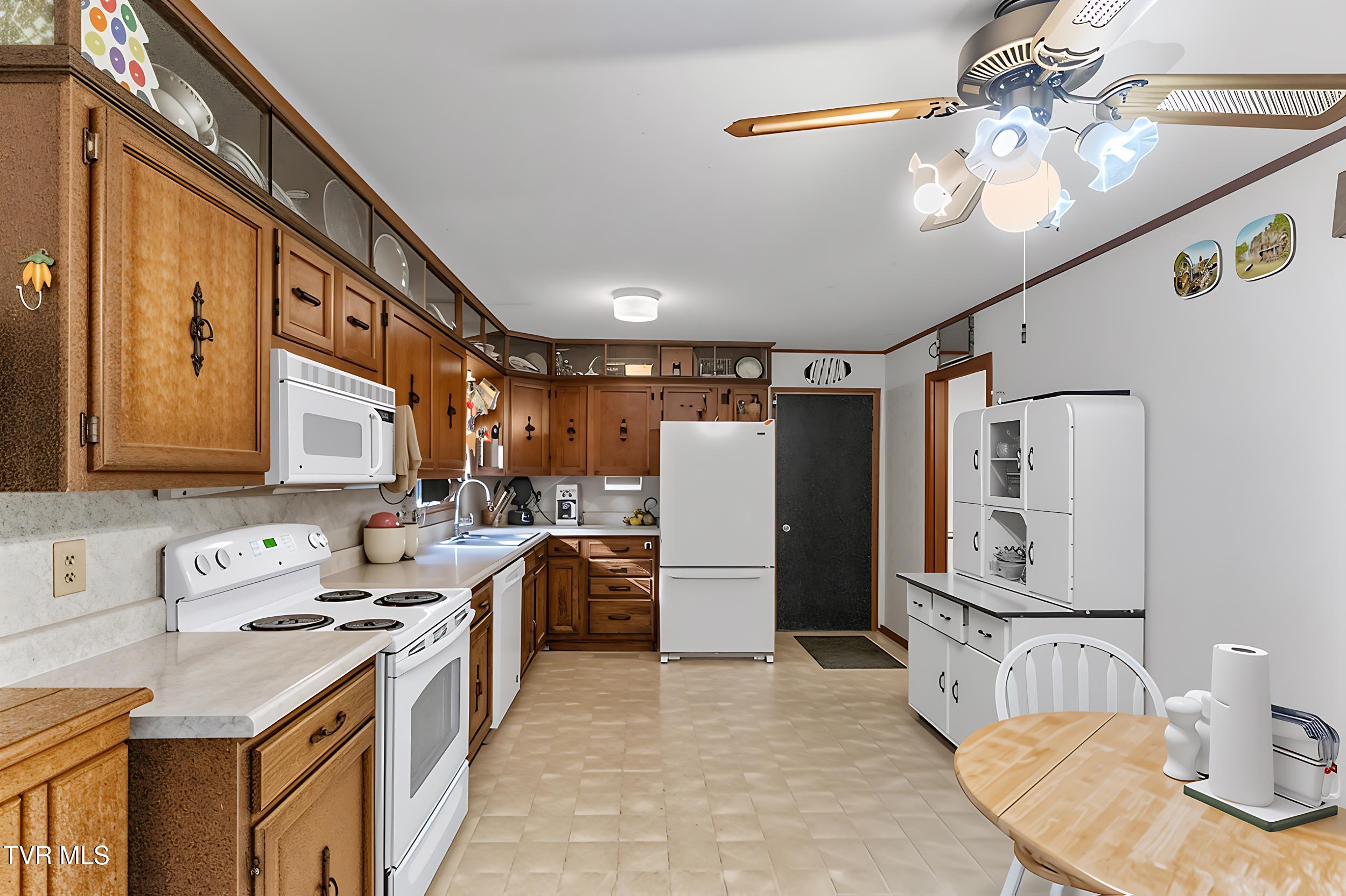 1628 Valleyview Drive Property Photo 17