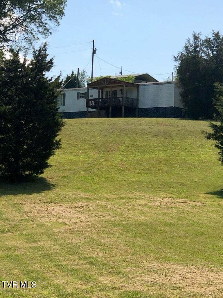 207 Roberts Ridge Rd Property Photo